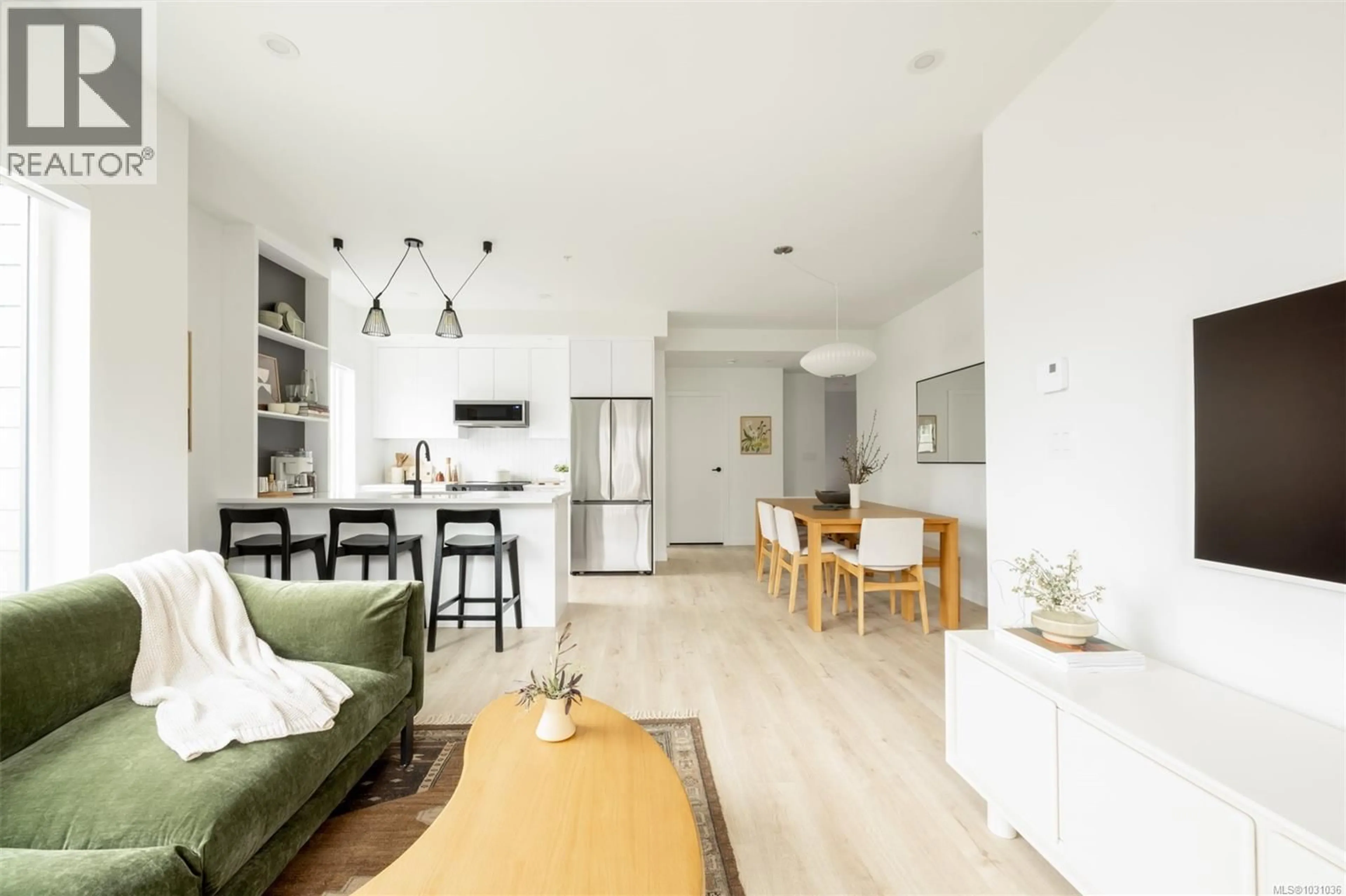 Open concept kitchen, unknown for 311 - 1075 TILLICUM ROAD, Esquimalt British Columbia V9A2A4