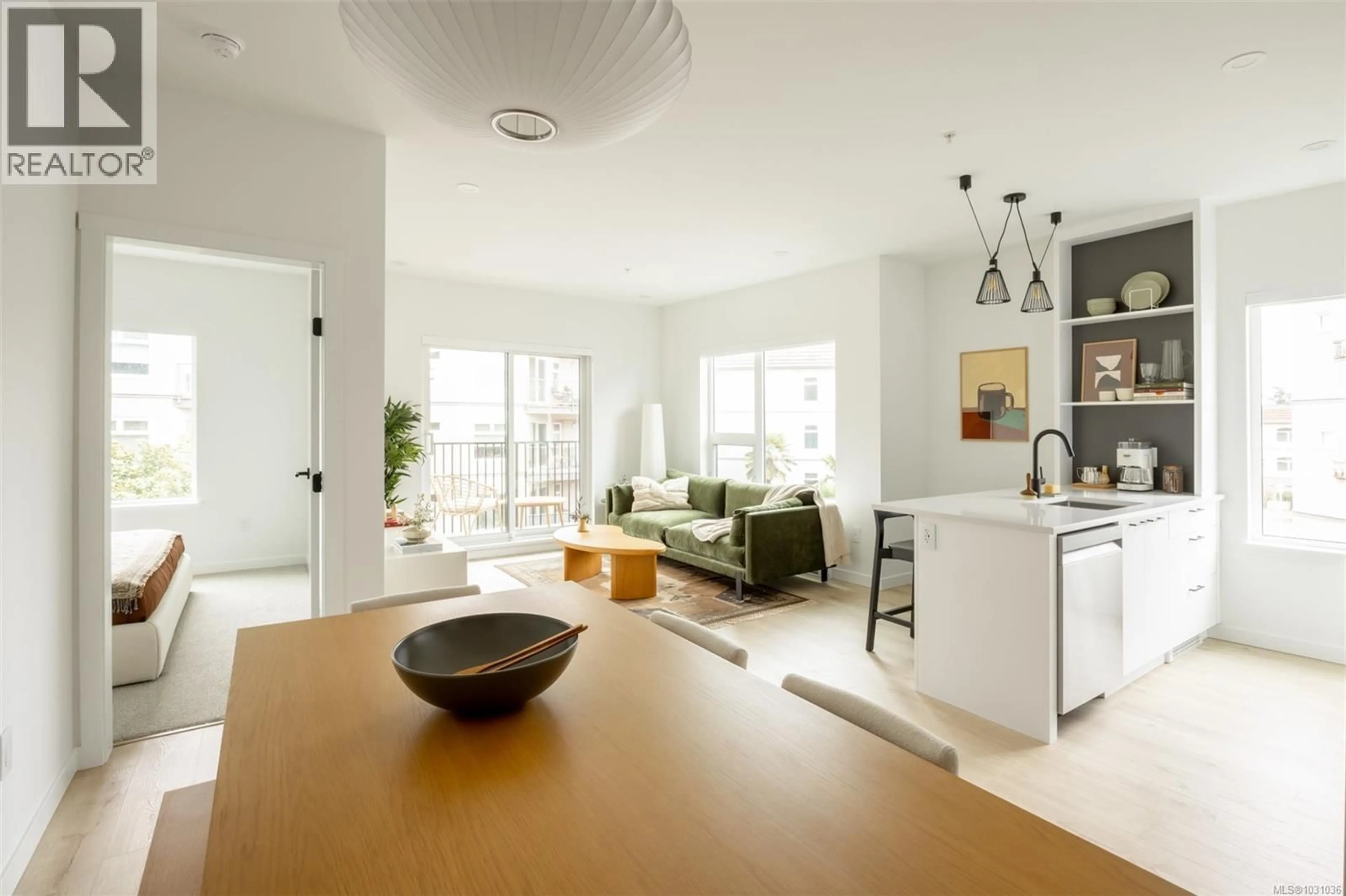 Living room with furniture, unknown for 311 - 1075 TILLICUM ROAD, Esquimalt British Columbia V9A2A4