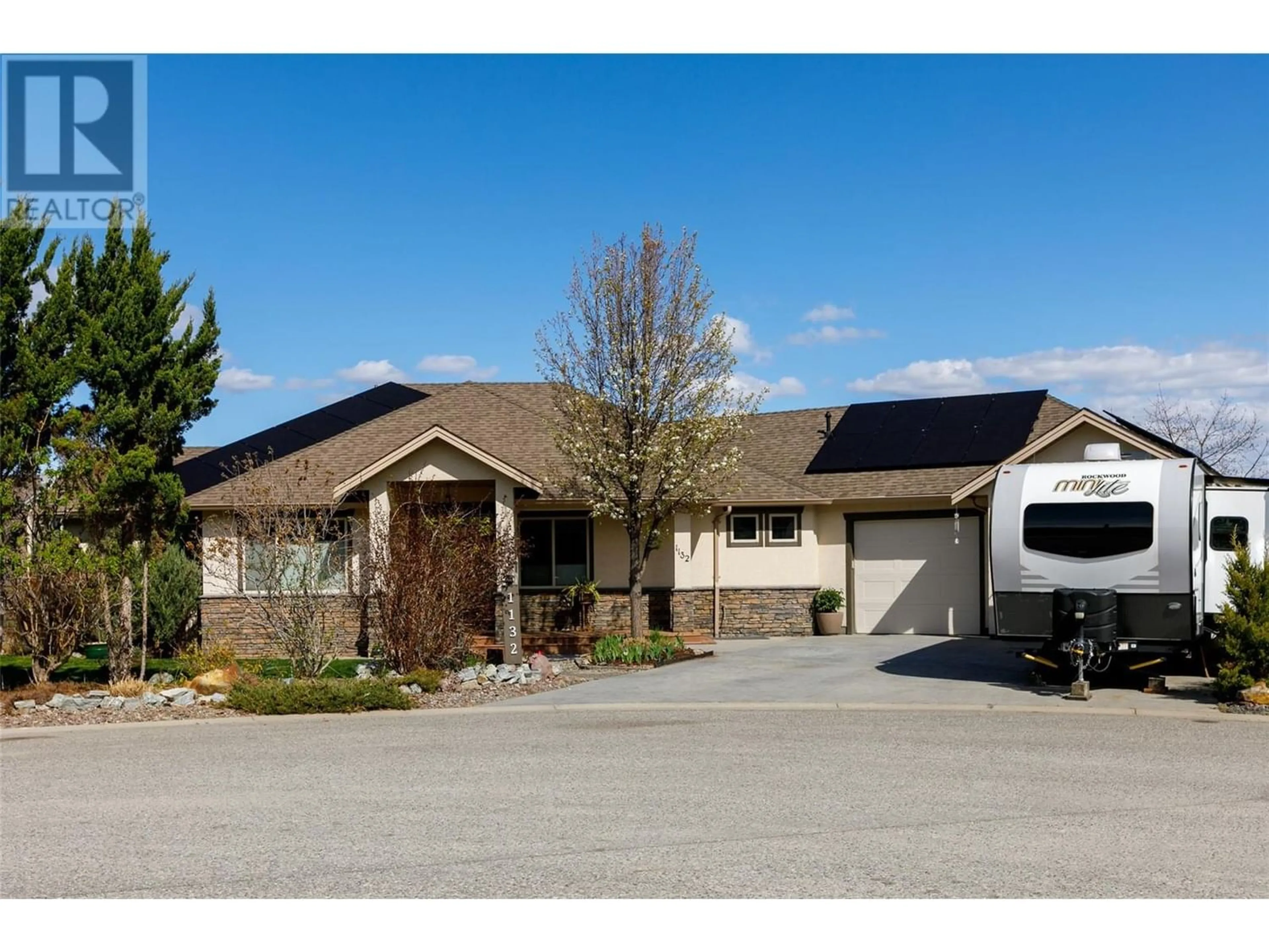 Frontside or backside of a home for 1132 Steele Court, Kelowna British Columbia V1W4X1