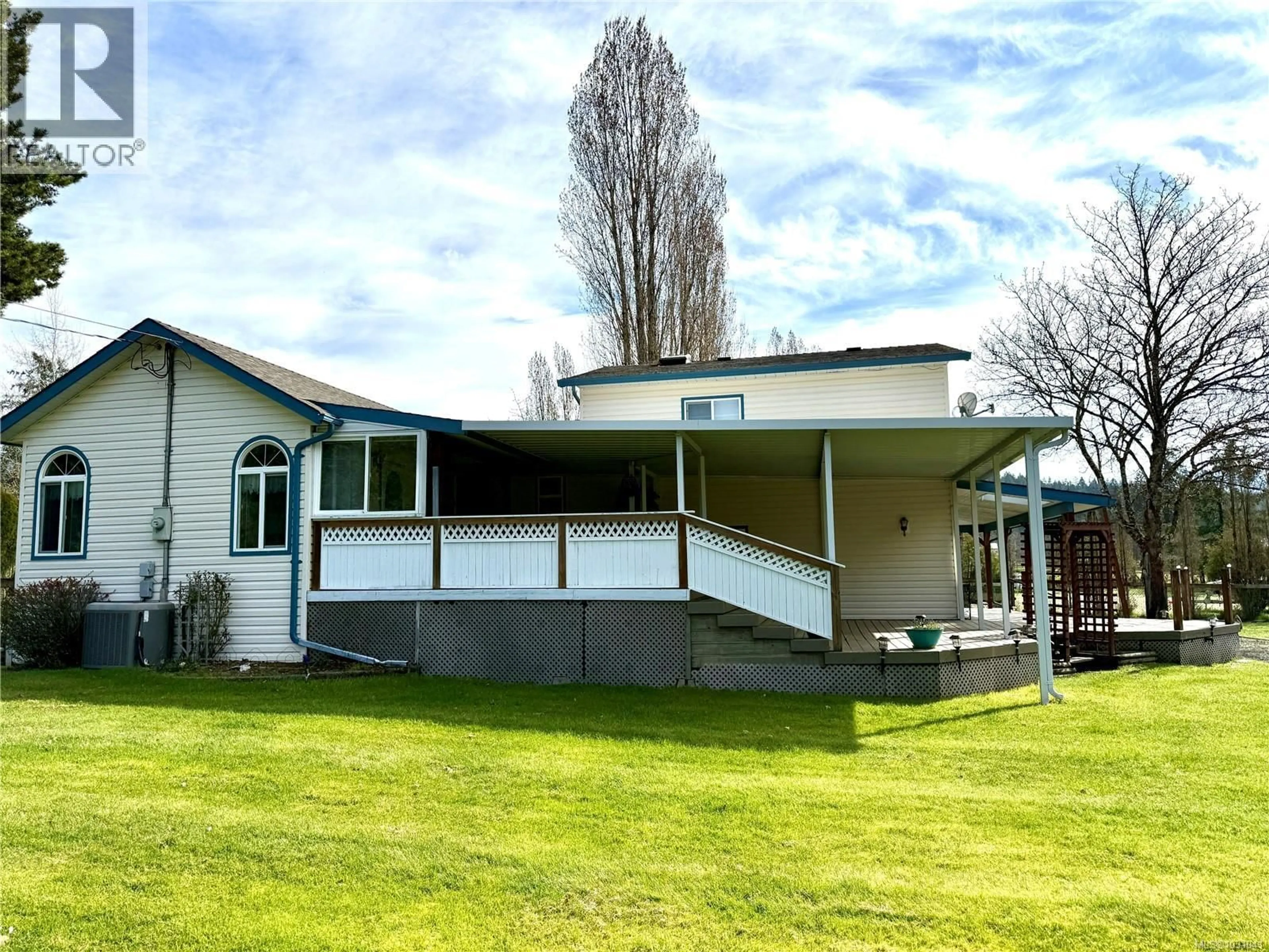 Home with vinyl exterior material, unknown for 6131 DRINKWATER ROAD, Port Alberni British Columbia V9Y8W6