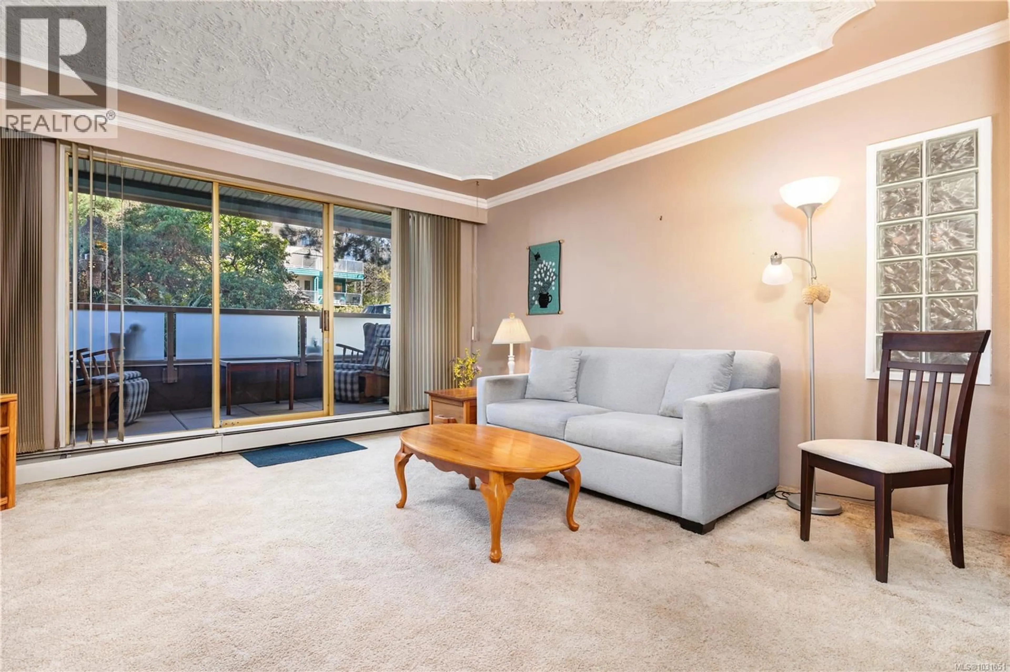 Living room with furniture, unknown for 209 - 1025 INVERNESS ROAD, Saanich British Columbia V8X2S2