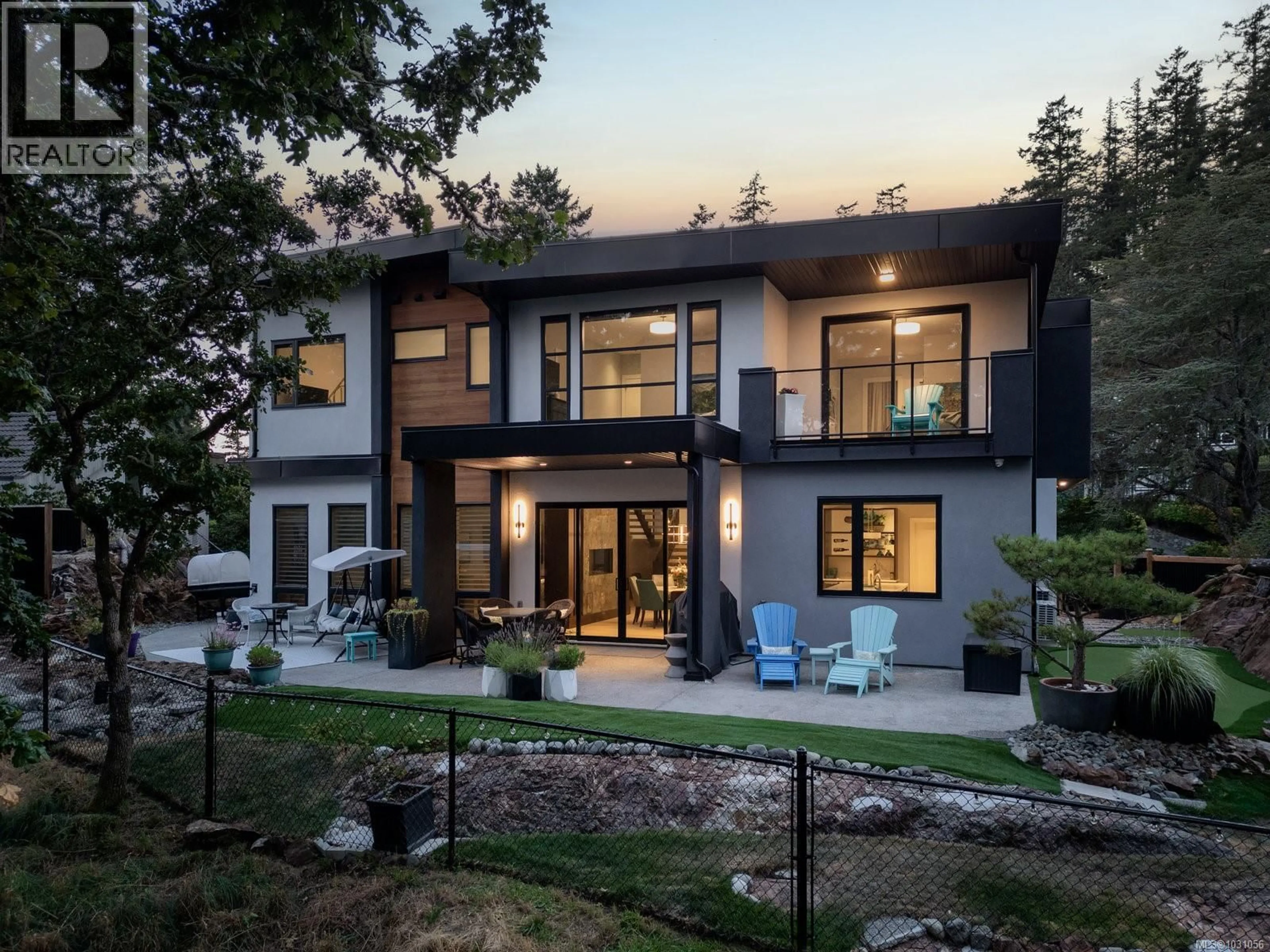 Home with brick exterior material, mountain view for 4673 BOULDERWOOD DRIVE, Saanich British Columbia V8Y2P8