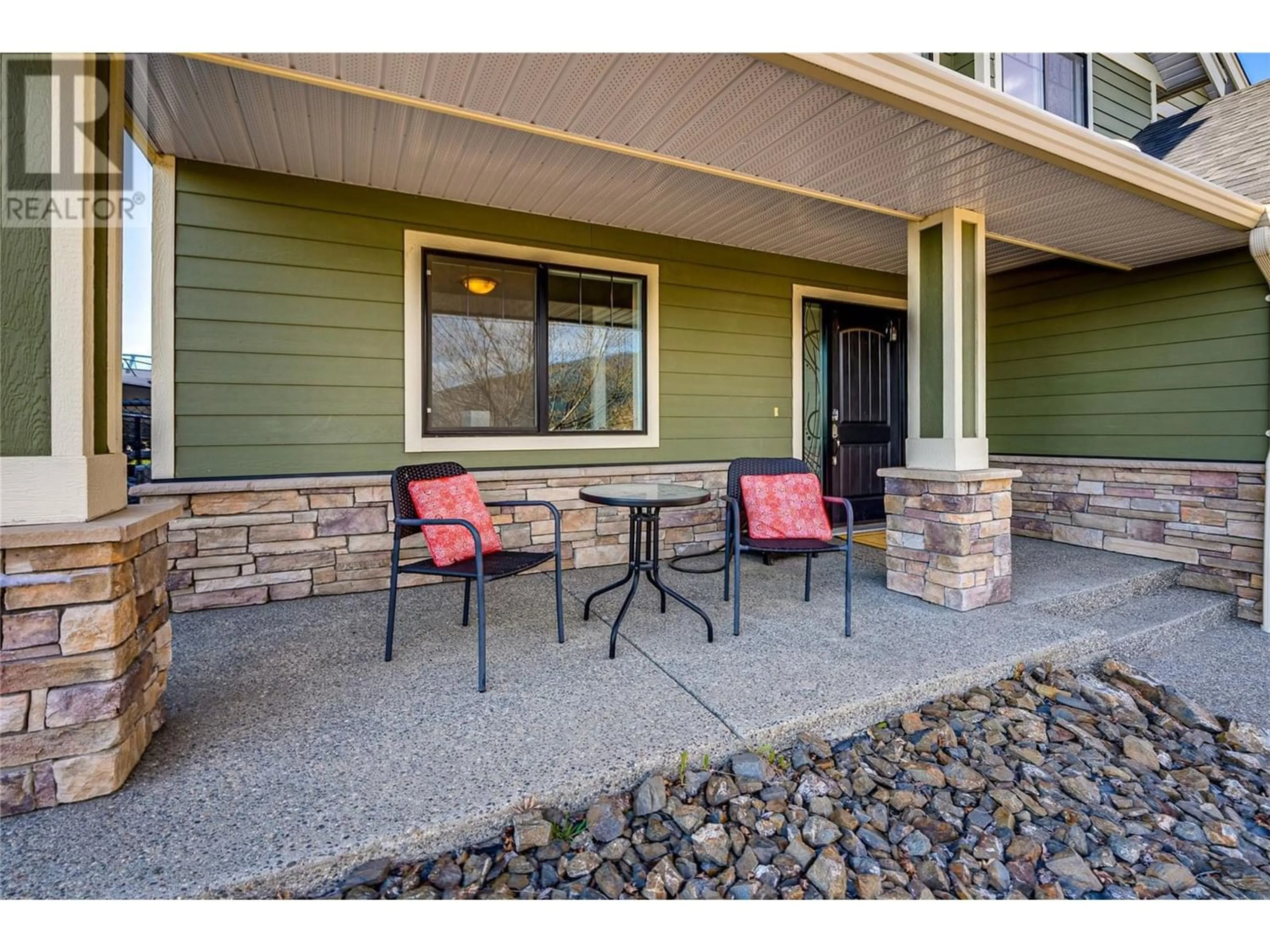 Patio for 105 Blackcomb Court, Vernon British Columbia V1B4E1