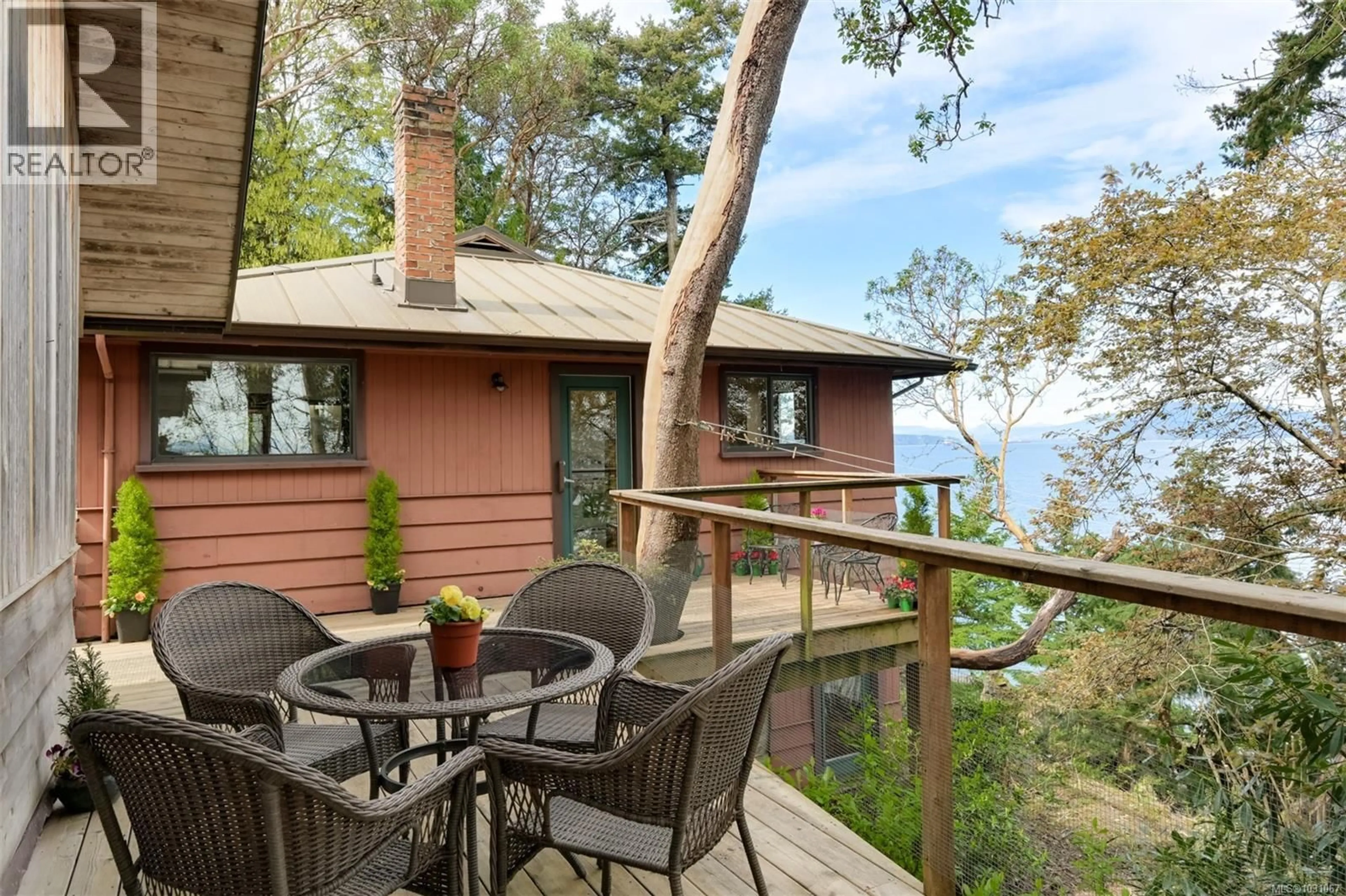 Patio, water/lake/river/ocean view for 618 LANDS END ROAD, North Saanich British Columbia V8L5K9