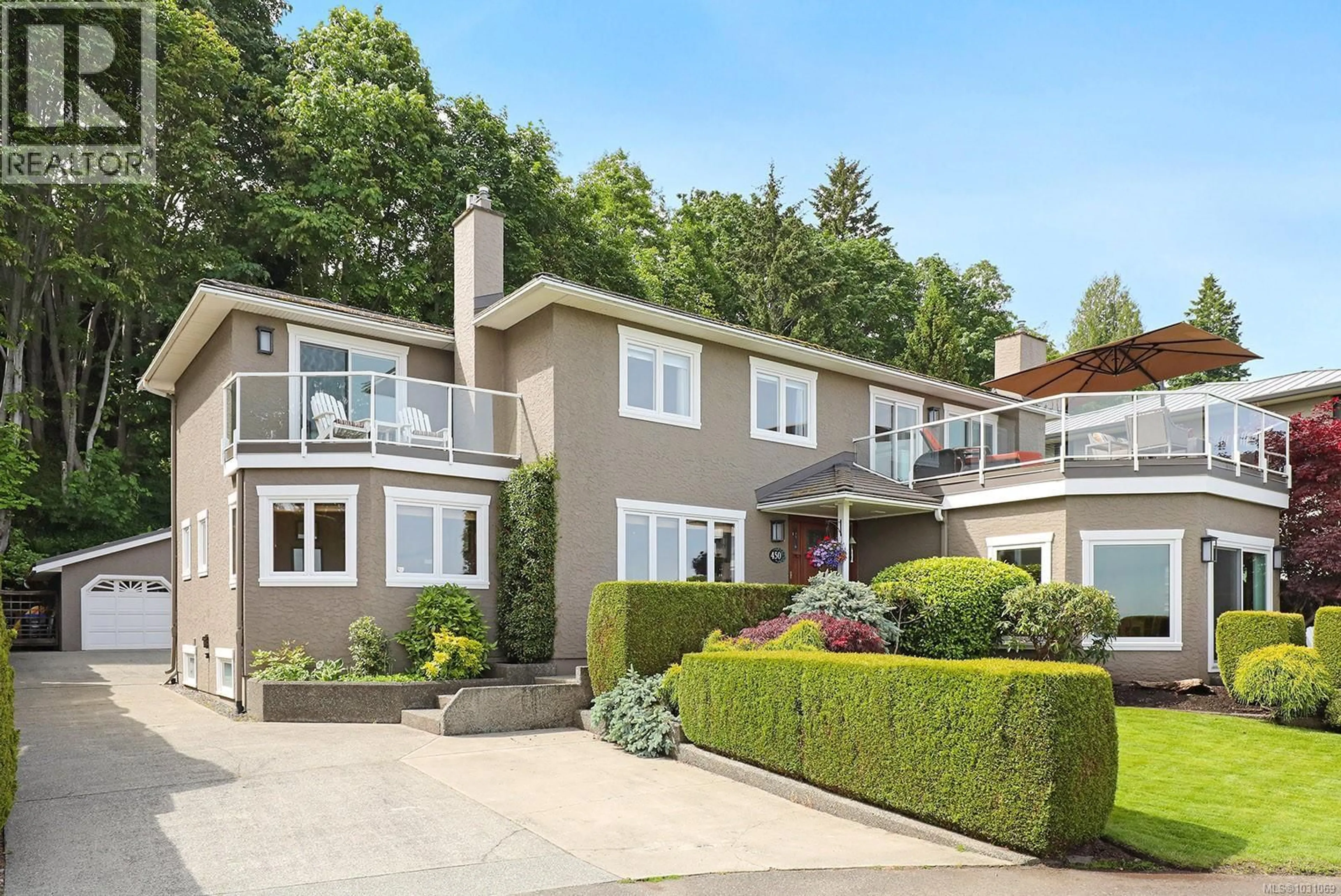 A pic from outside/outdoor area/front of a property/back of a property/a pic from drone, street for 450 JUDGES ROW, Qualicum Beach British Columbia V9K1G6