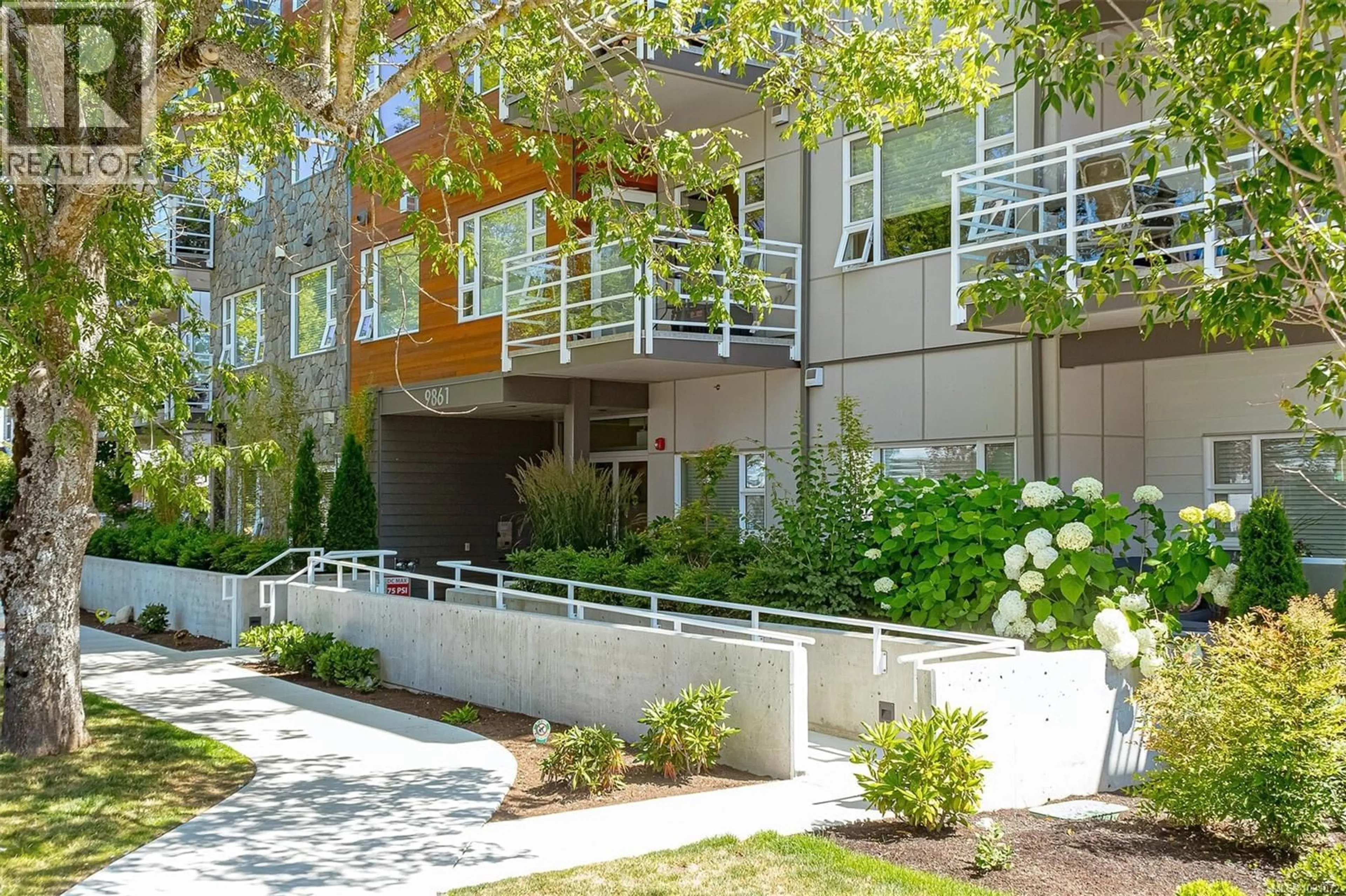 Patio, street for 308 - 9861 THIRD STREET, Sidney British Columbia V8L3A8