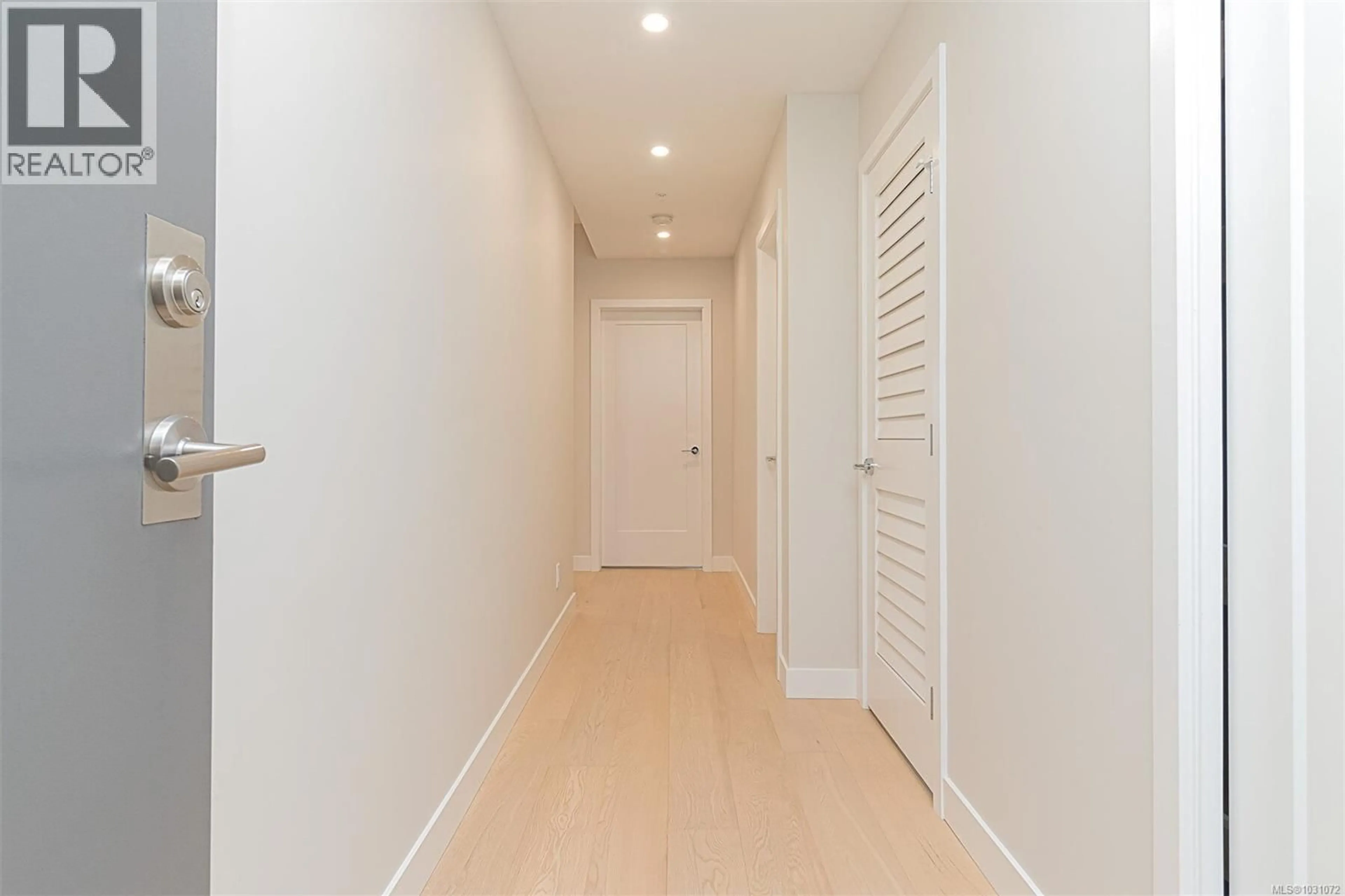 Unknown for 308 - 9861 THIRD STREET, Sidney British Columbia V8L3A8