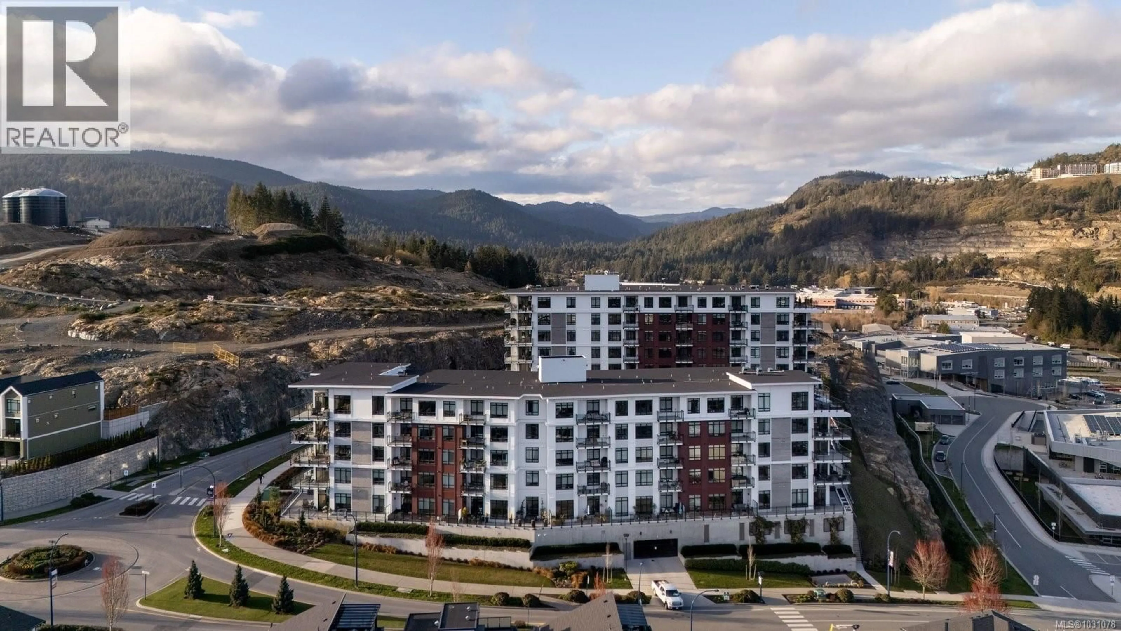 A pic from outside/outdoor area/front of a property/back of a property/a pic from drone, mountain view for 402 - 1110 SAMAR CRESCENT, Langford British Columbia V9B7C5
