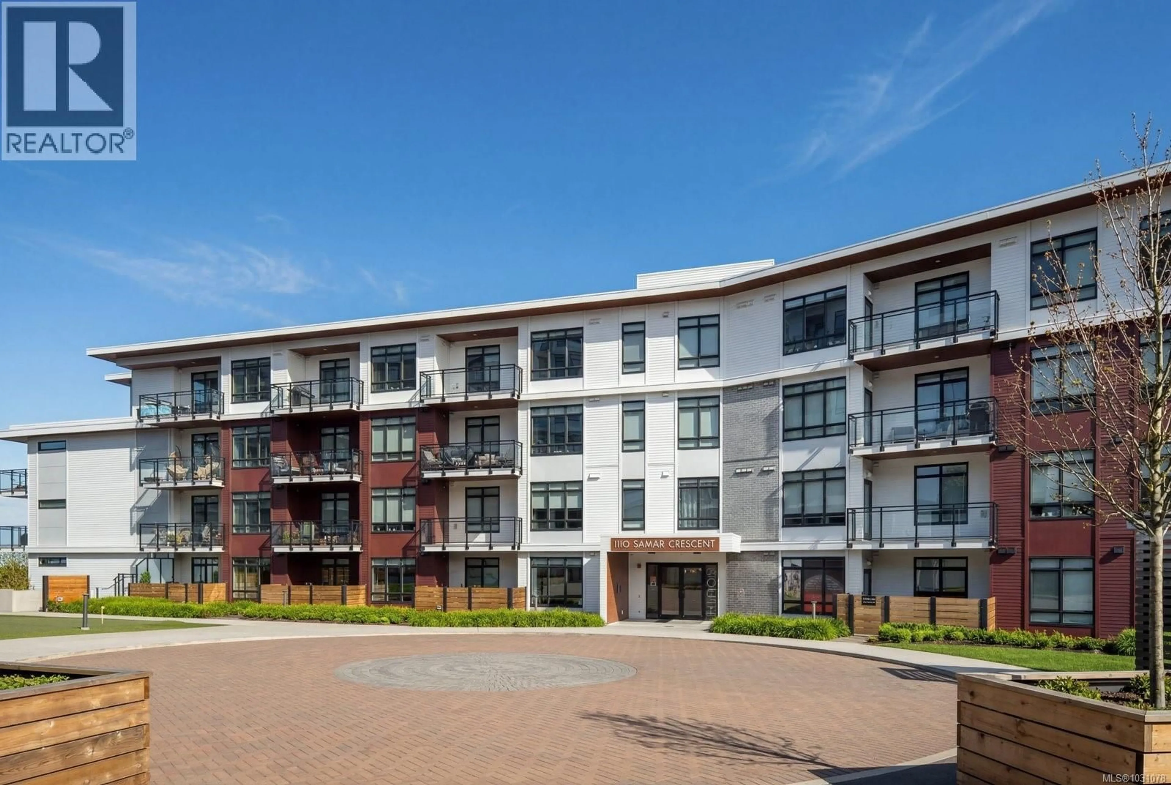 Patio, building for 402 - 1110 SAMAR CRESCENT, Langford British Columbia V9B7C5