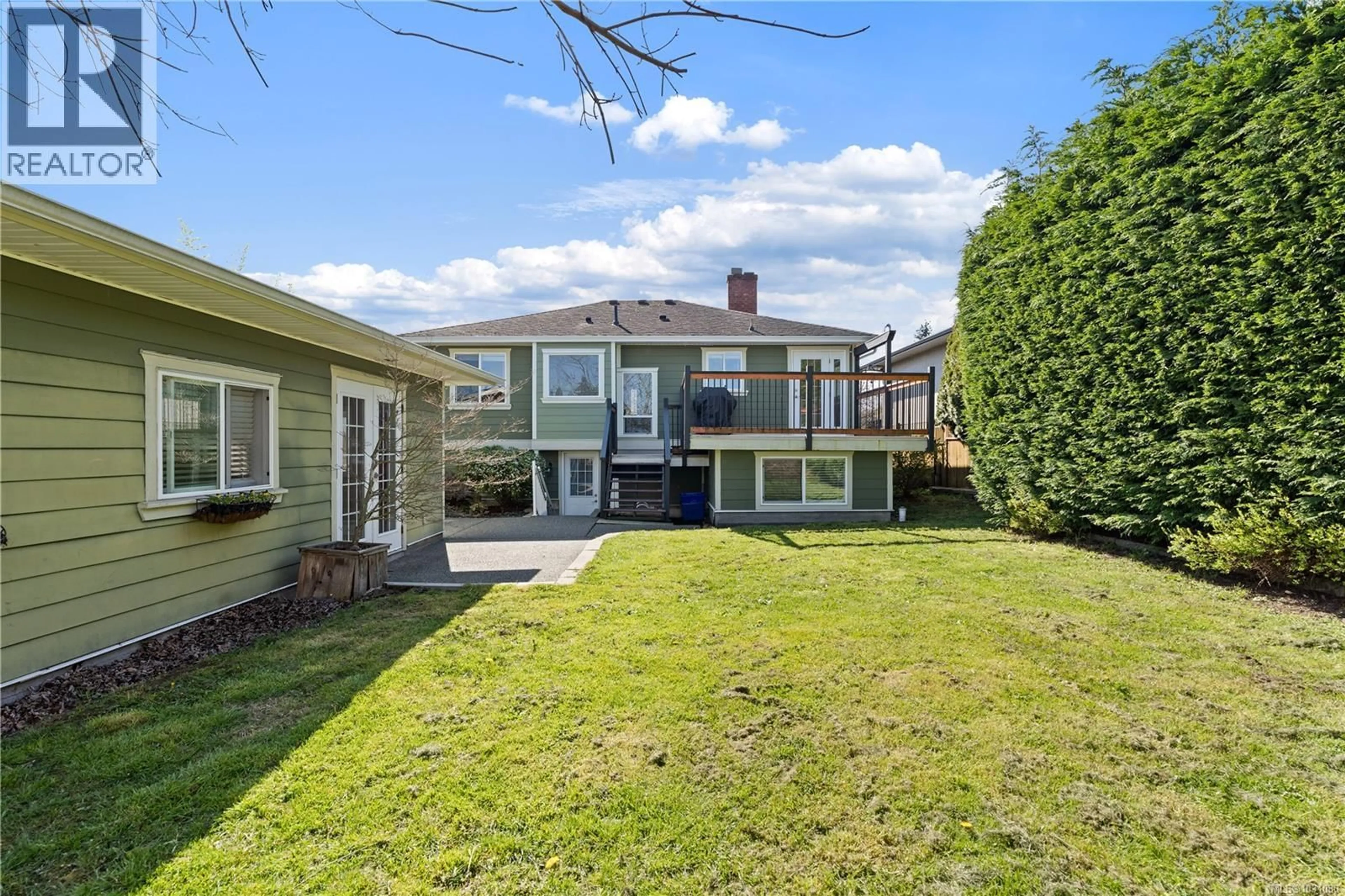 Patio, street for 1468 STROUD ROAD, Victoria British Columbia V8T2K9