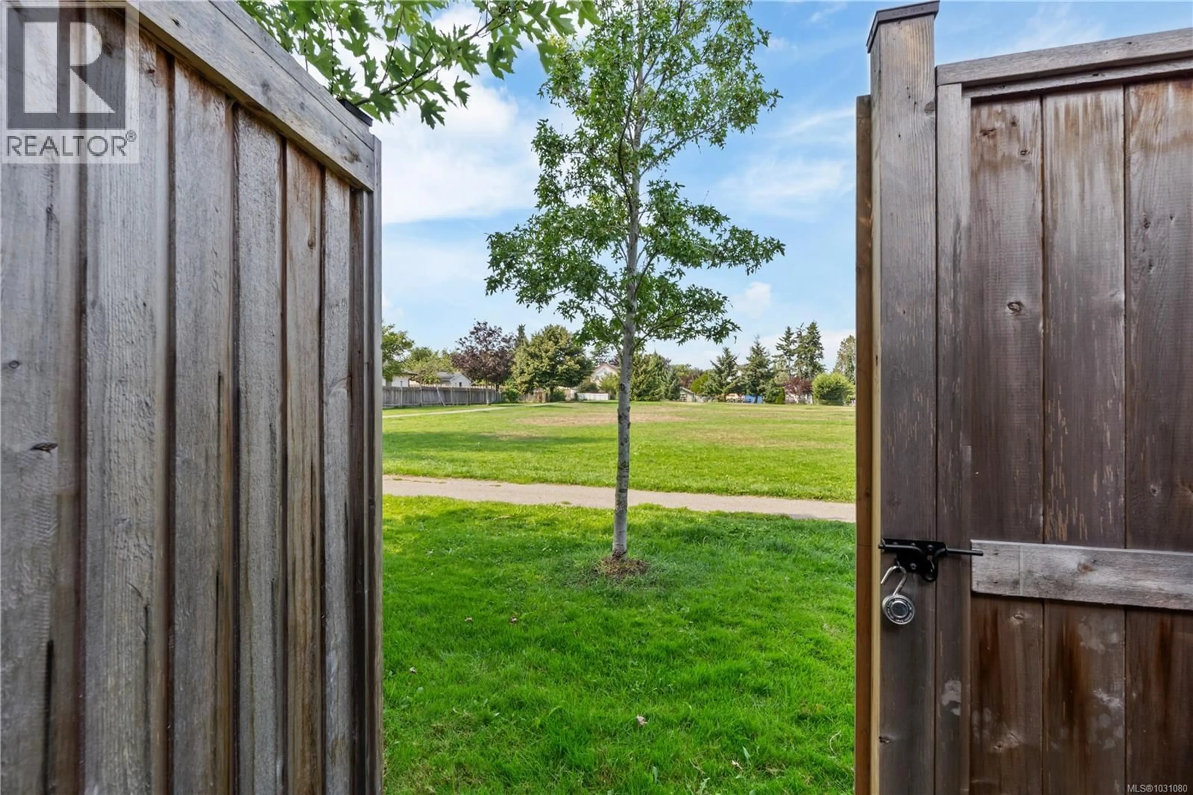 Patio, unknown for 1468 STROUD ROAD, Victoria British Columbia V8T2K9