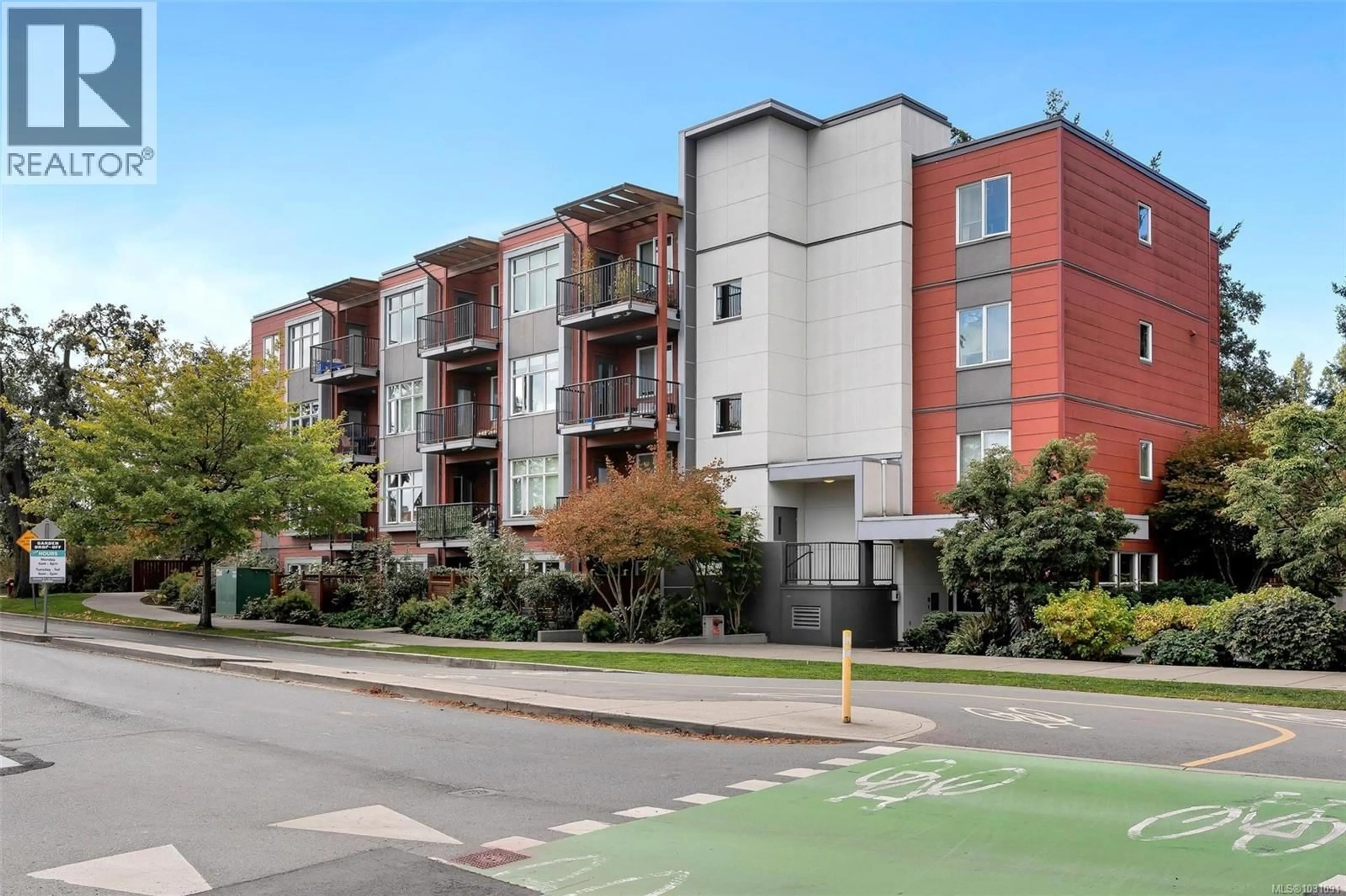 Unknown for 203 - 4030 BORDEN STREET, Saanich British Columbia V8X2E9