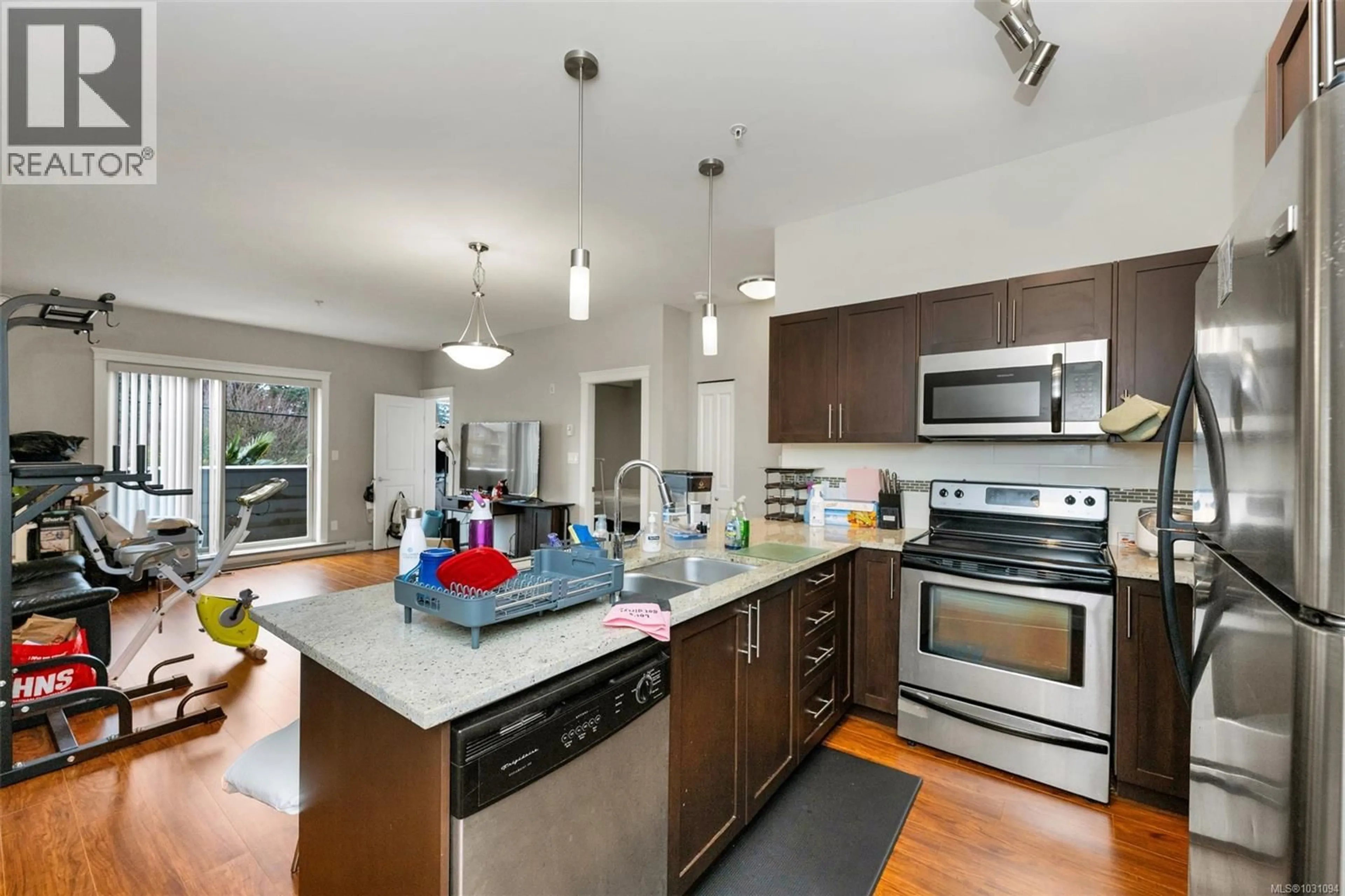 Open concept kitchen, unknown for 203 - 844 GOLDSTREAM AVENUE, Langford British Columbia V9B2X7
