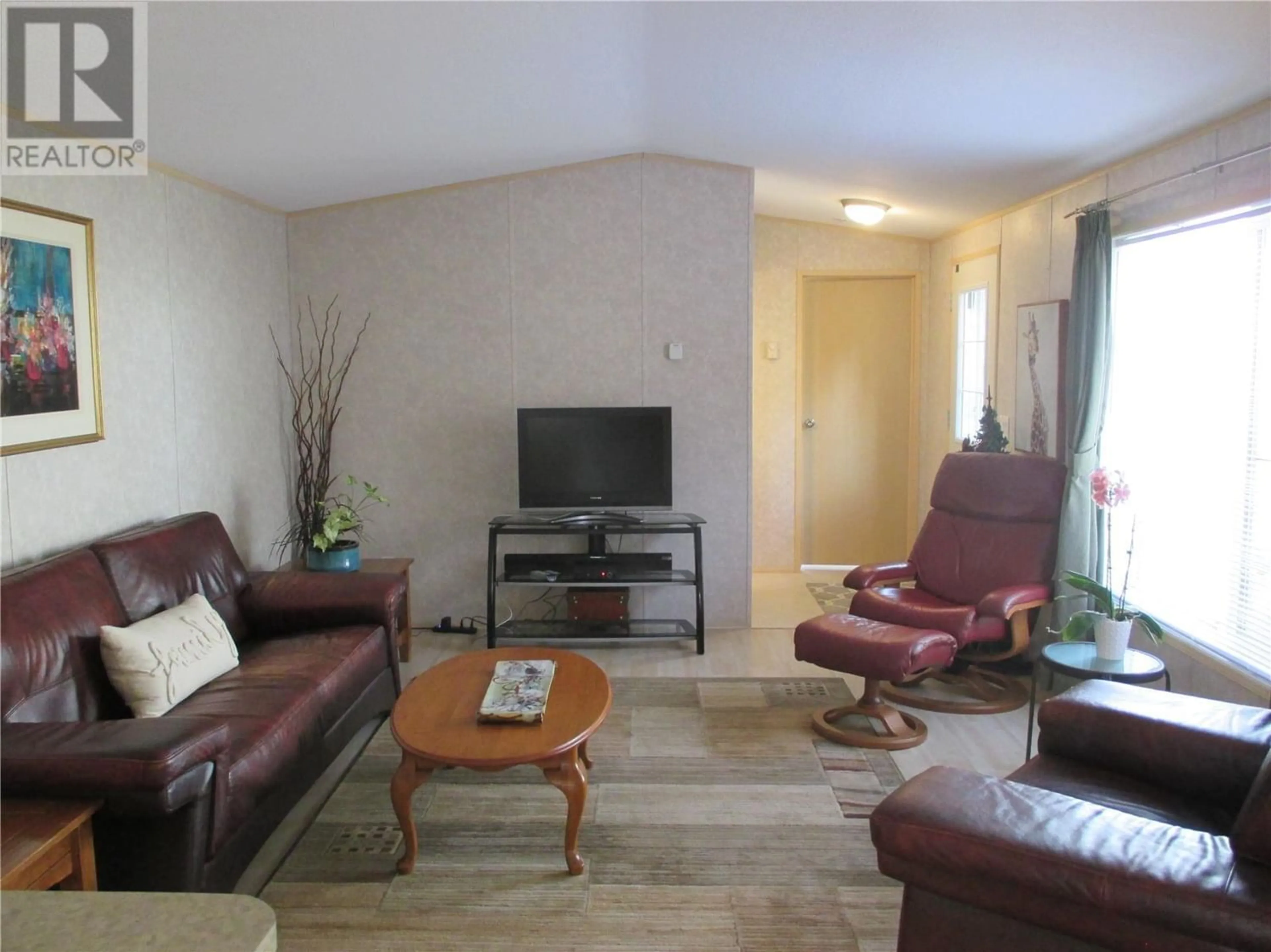 Living room for 1860 Boucherie Road Unit# 5, West Kelowna British Columbia V4T1Z9