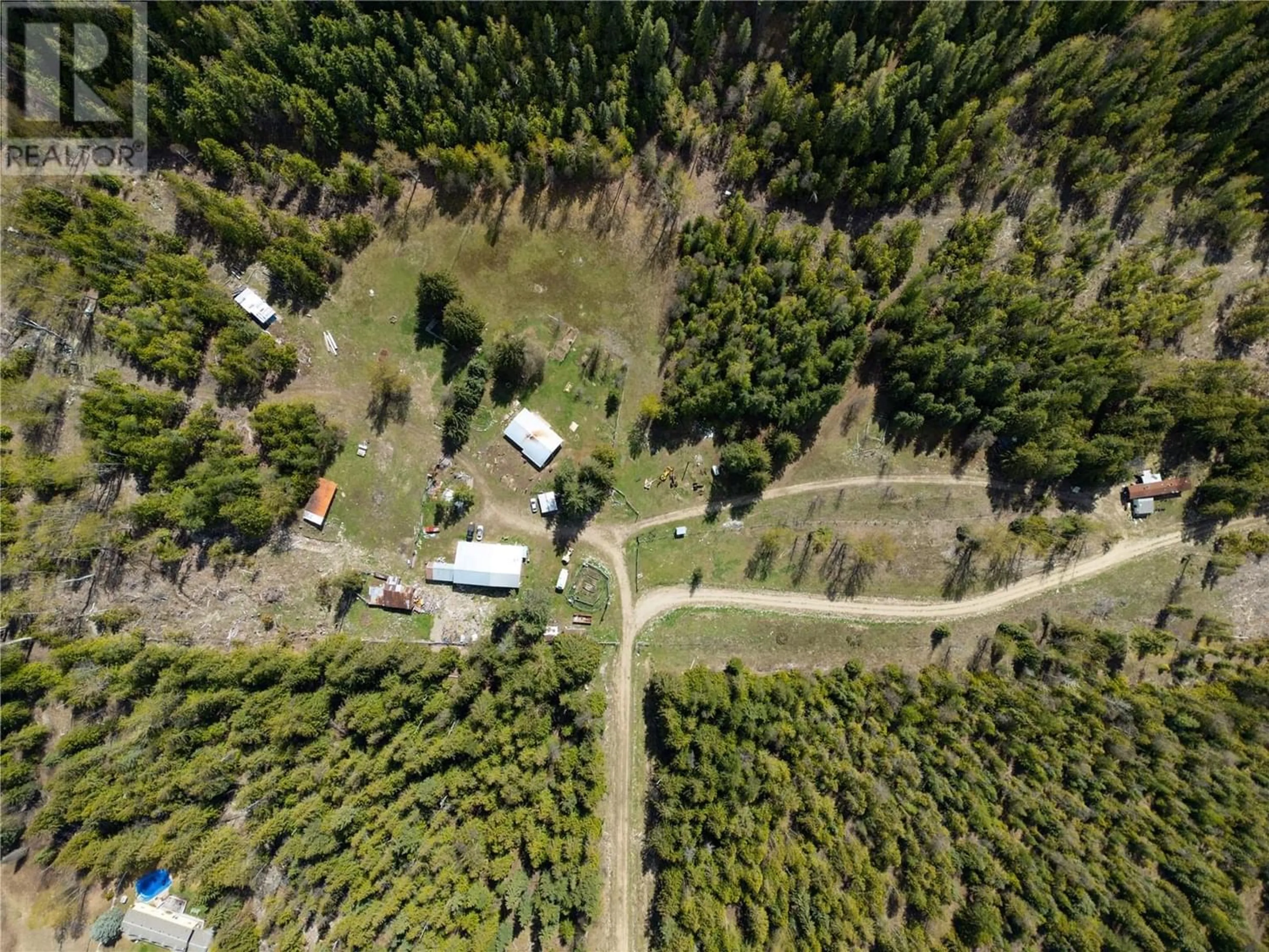 Cottage for 1538 Creighton Valley Road, Lumby British Columbia V0E2G1