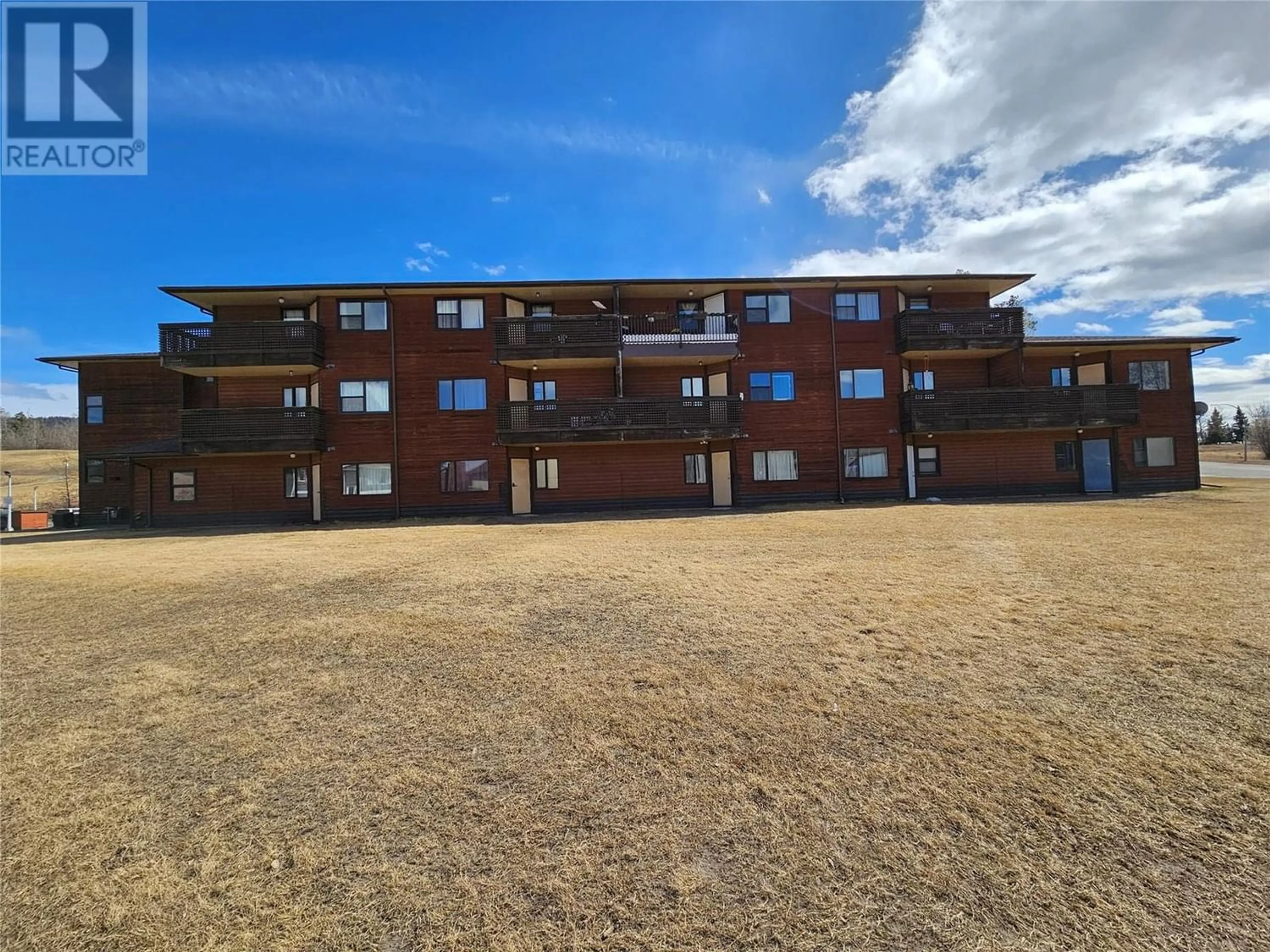 A pic from exterior of the house or condo, the front or back of building for 195 CHAMBERLAIN Crescent Unit# 204, Tumbler Ridge British Columbia V0C2W0