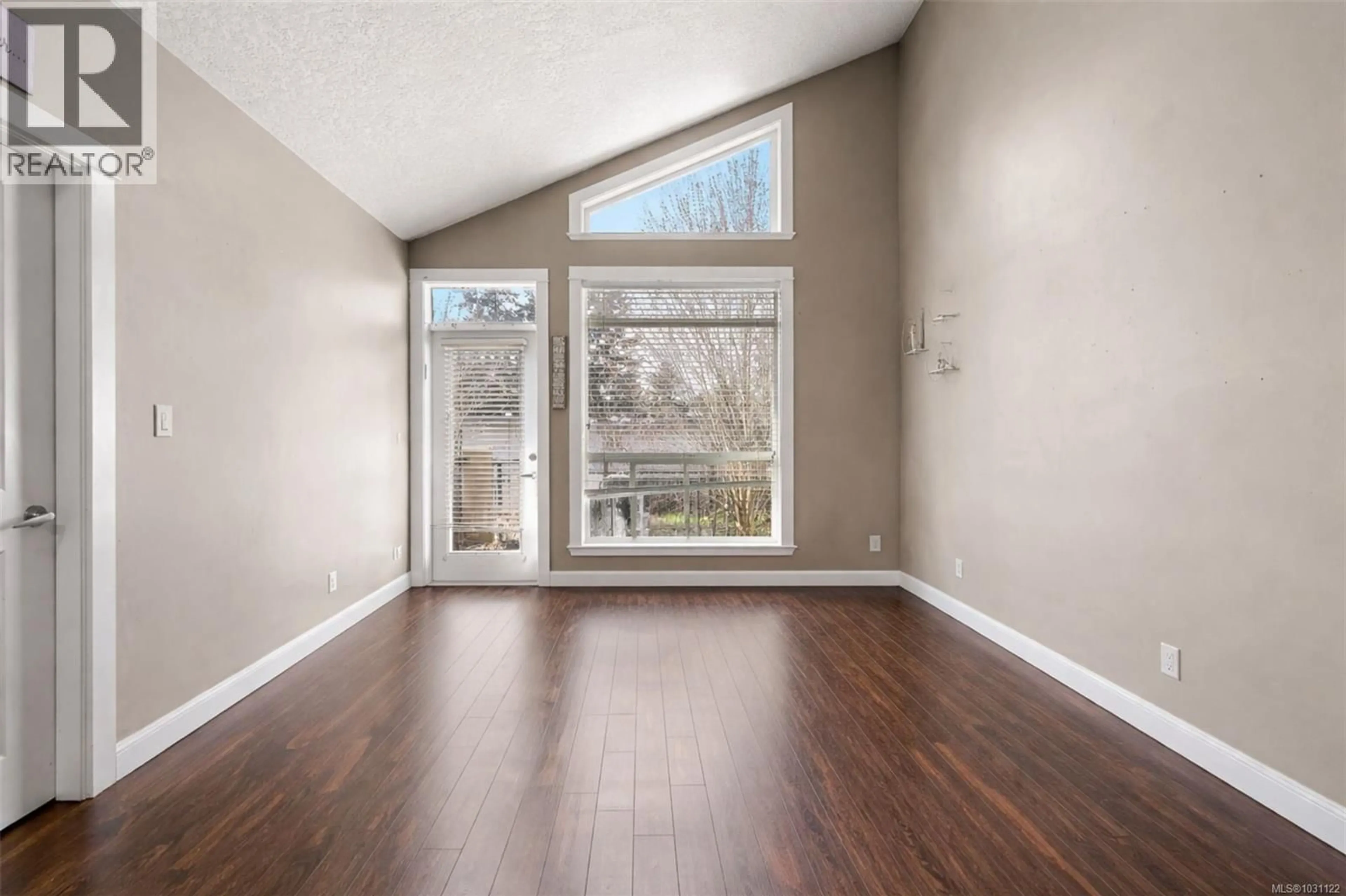 A pic of a room for 305 - 938 DUNFORD AVENUE, Langford British Columbia V9B0M2