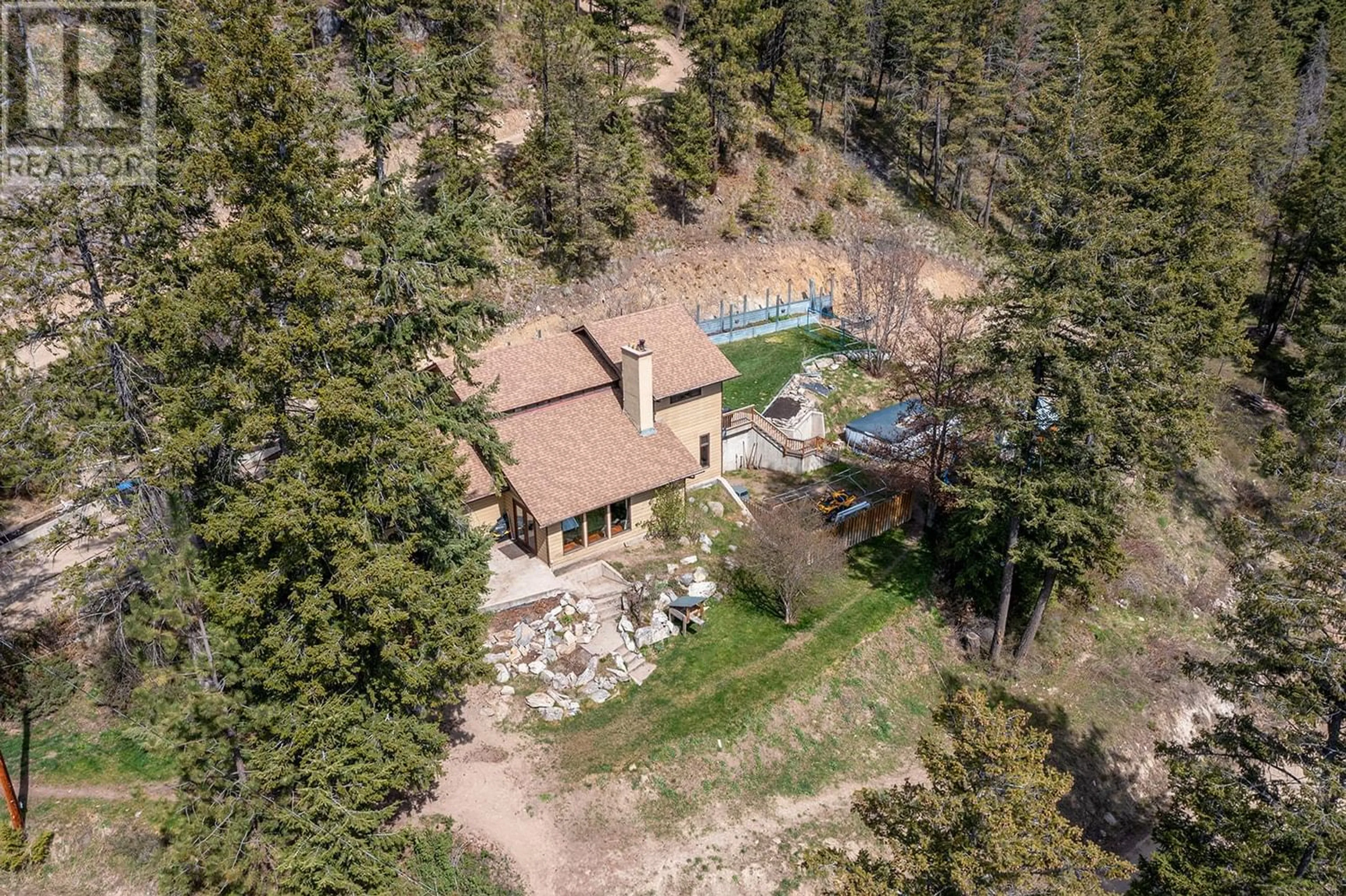 Frontside or backside of a home, cottage for 6750 Highway 33 E, Kelowna British Columbia V1P1H9