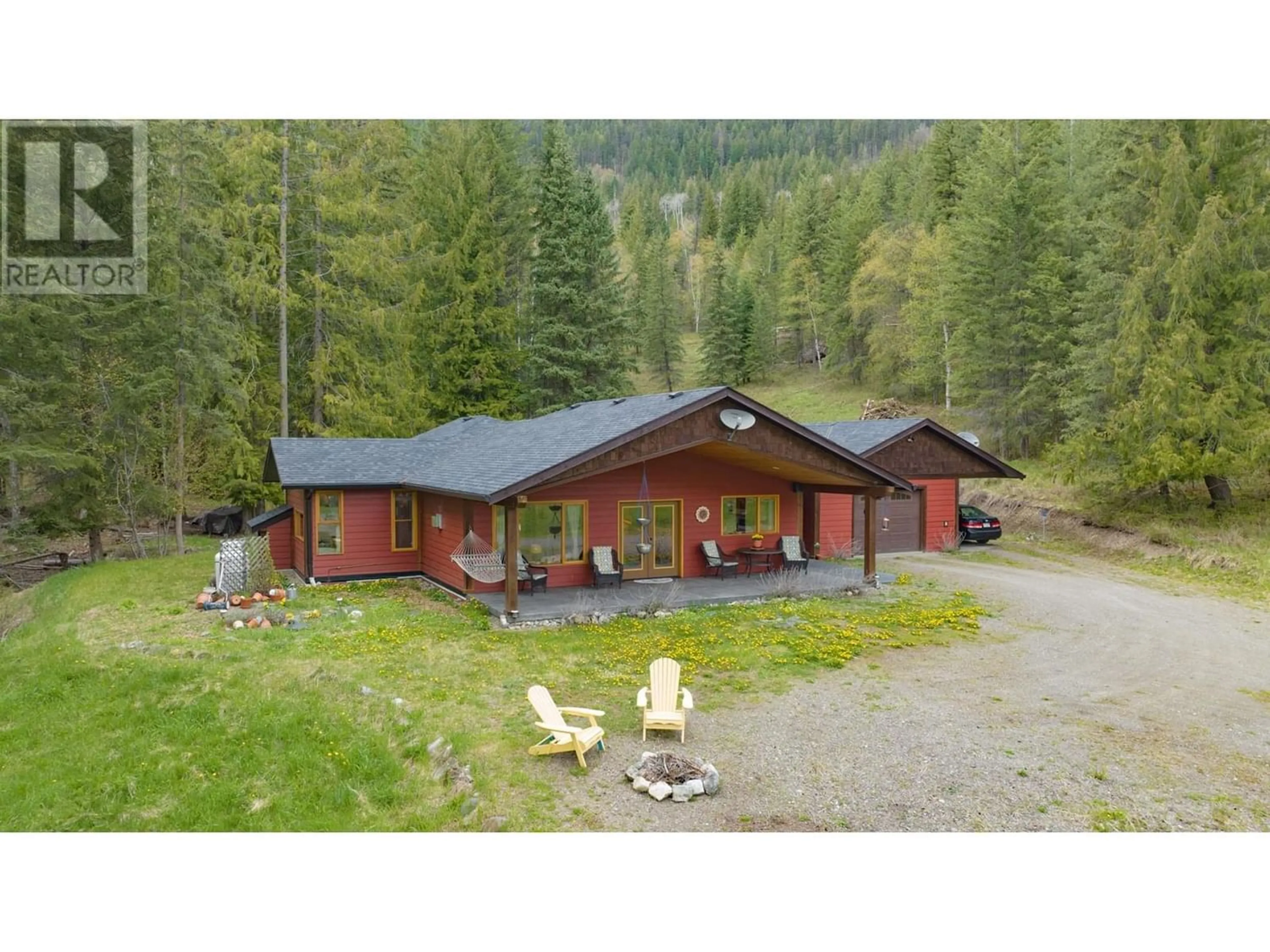 Cottage for 65 Pine Road, Cherryville British Columbia V0E2G3