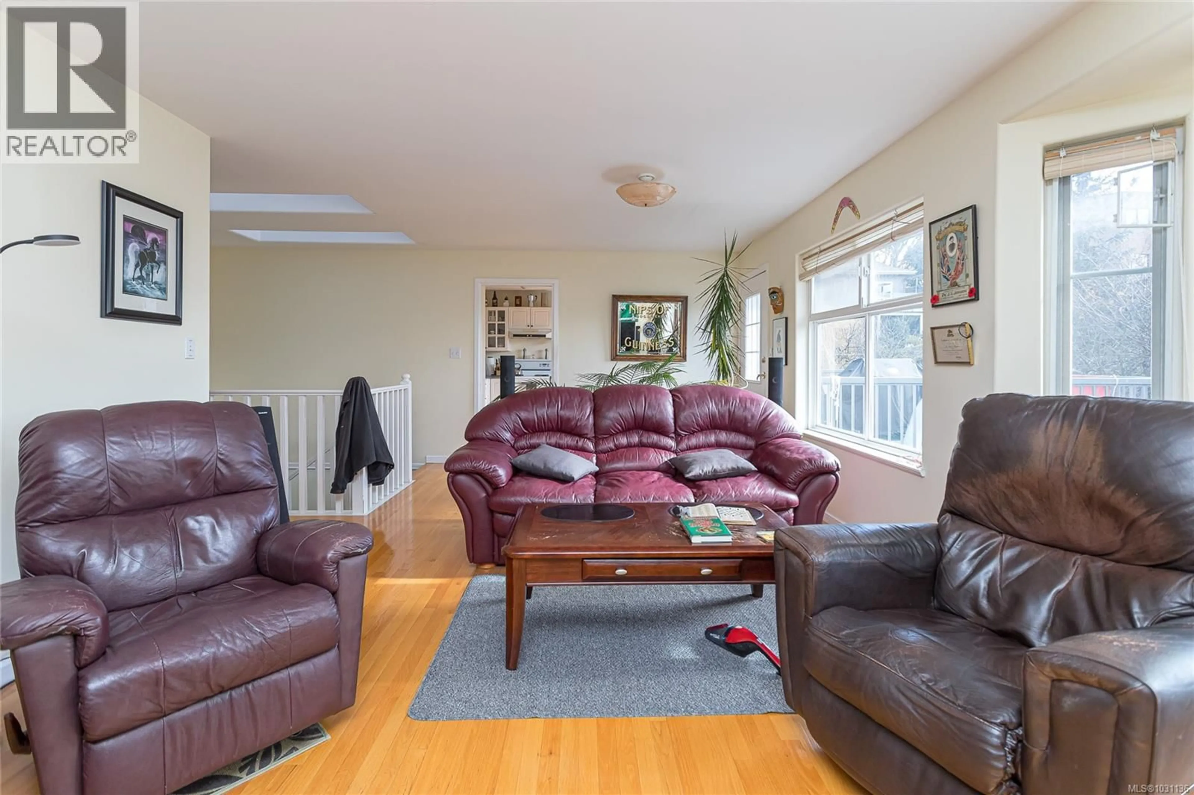 Living room with furniture, unknown for 485 STURDEE STREET, Esquimalt British Columbia V9A6R2