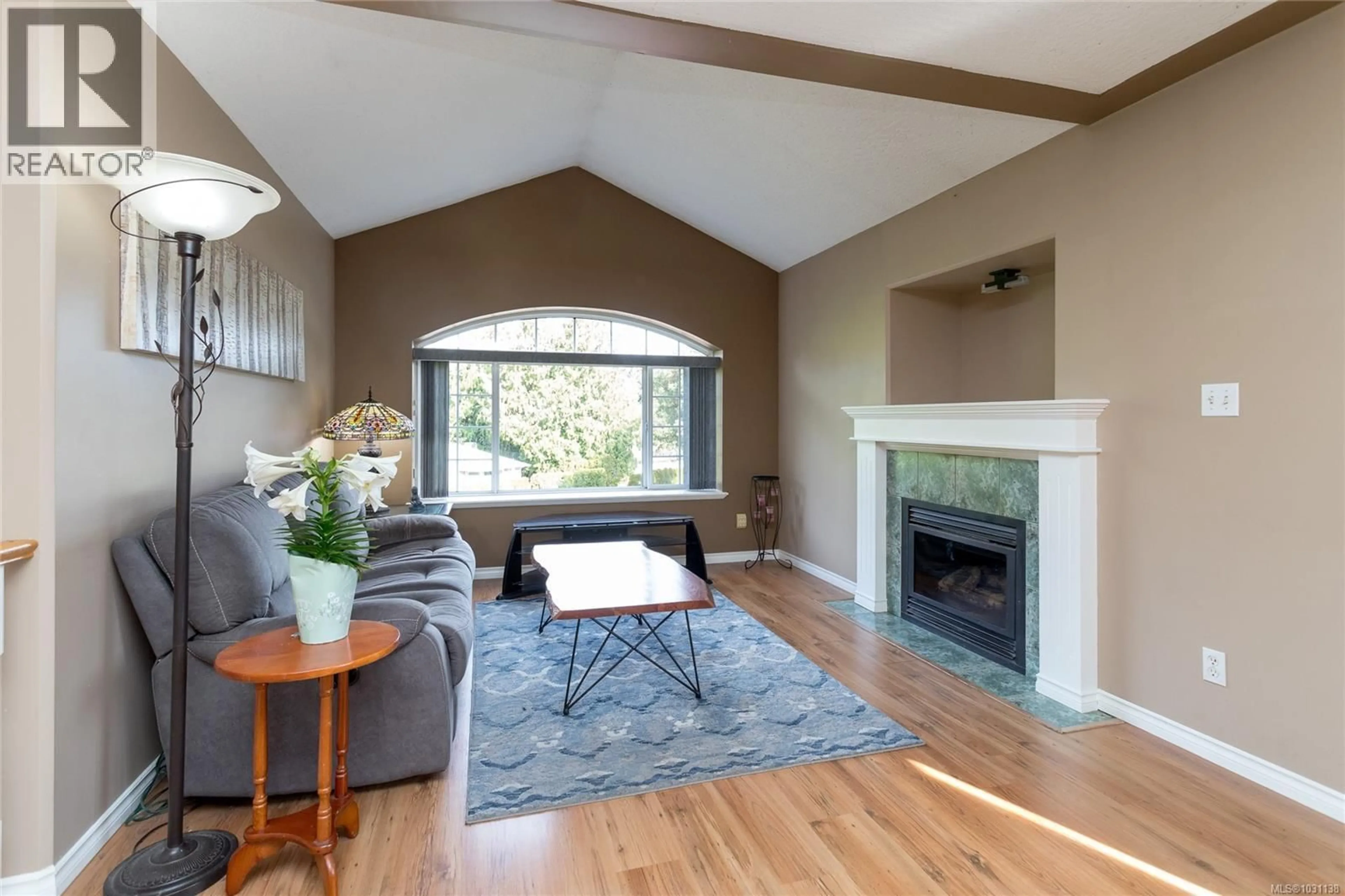 Living room with furniture, wood/laminate floor for 123 ST. CLAIR PLACE, Langford British Columbia V9B5V2