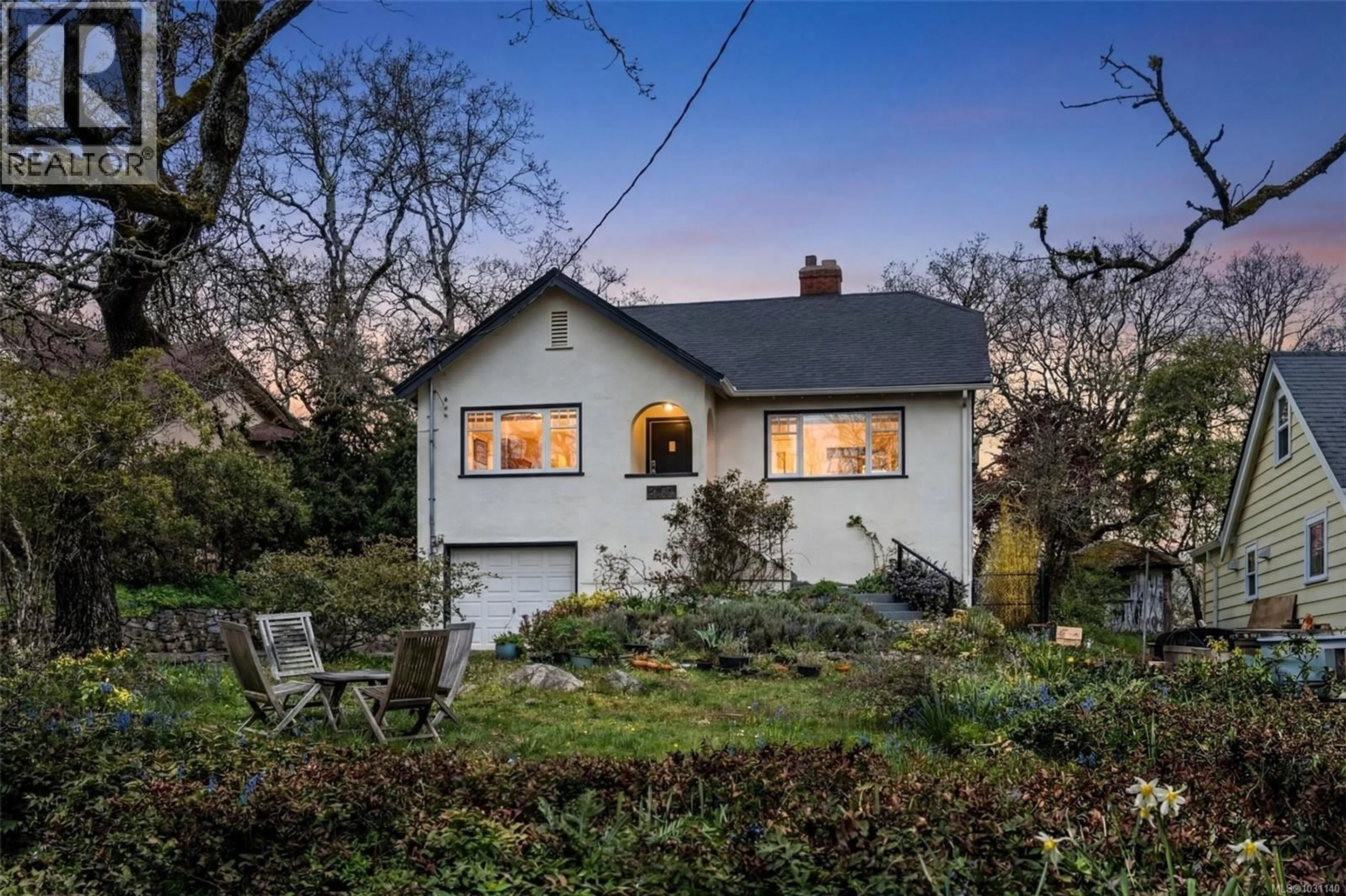 A pic from outside/outdoor area/front of a property/back of a property/a pic from drone, street for 3404 CONNORTON LANE, Saanich British Columbia V8P3K1