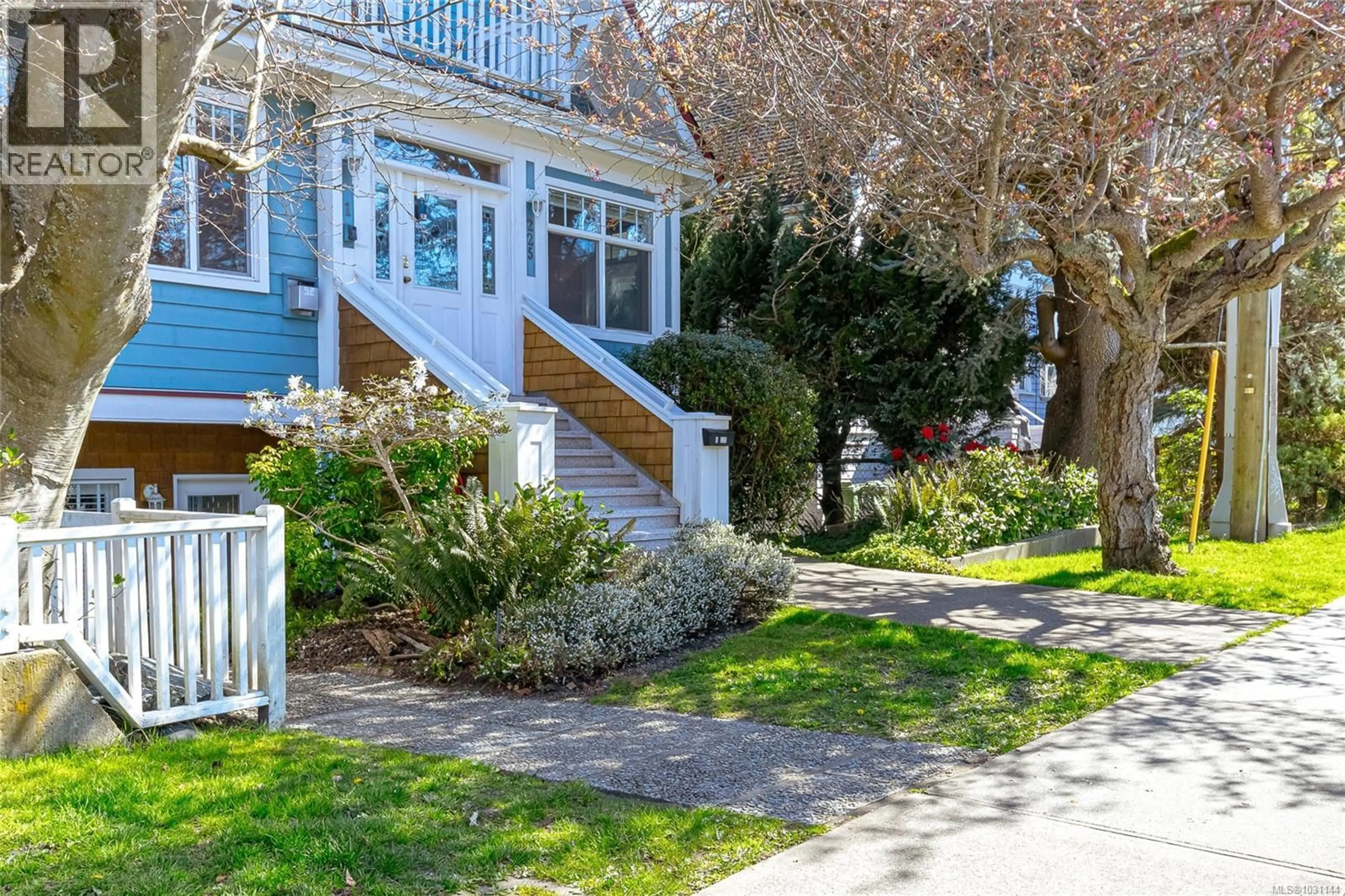 Unknown for 1 - 225 VANCOUVER STREET, Victoria British Columbia V8V3S9