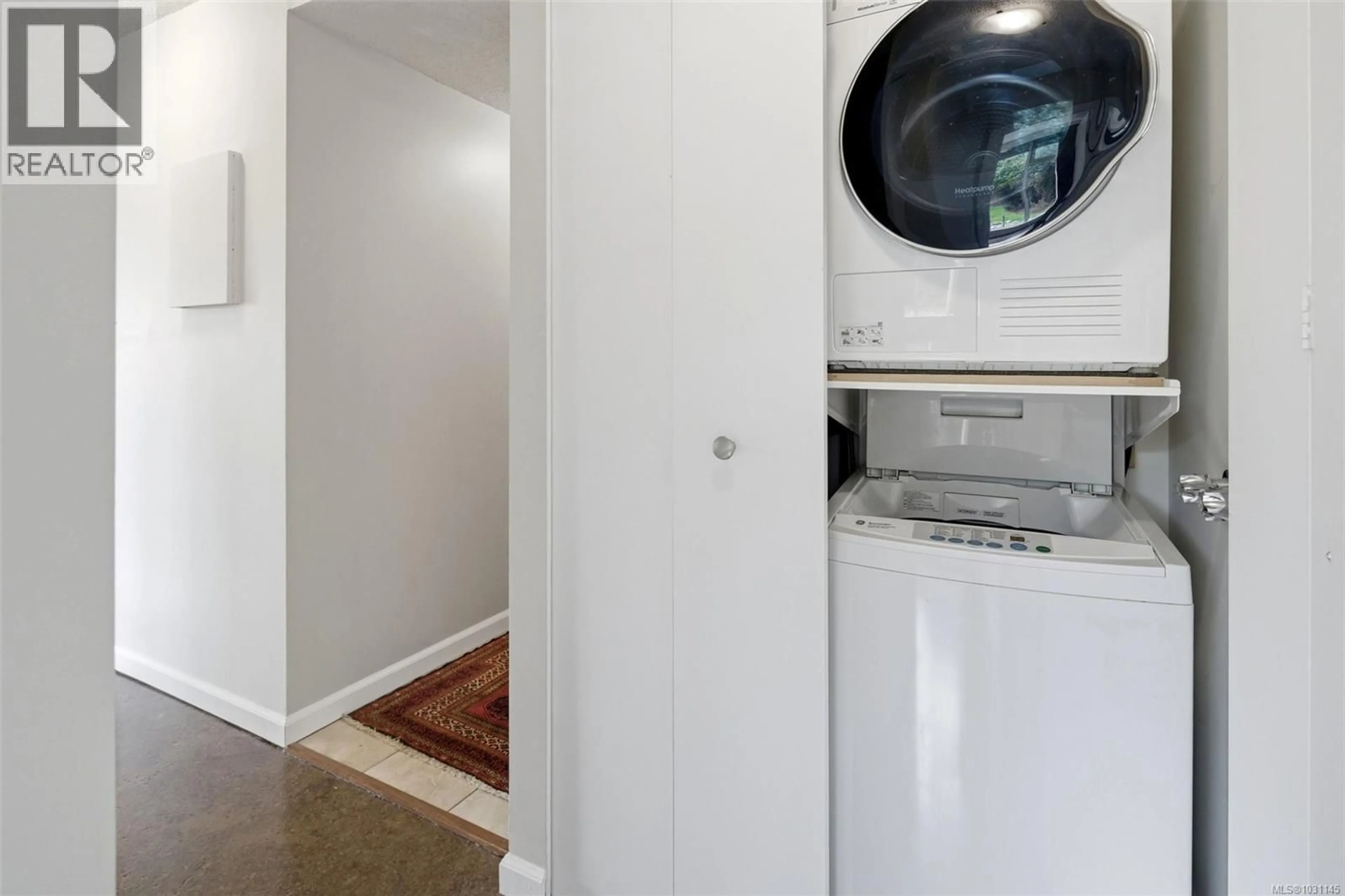 Laundry room for 102 - 325 MAITLAND STREET, Victoria British Columbia V9A7E9