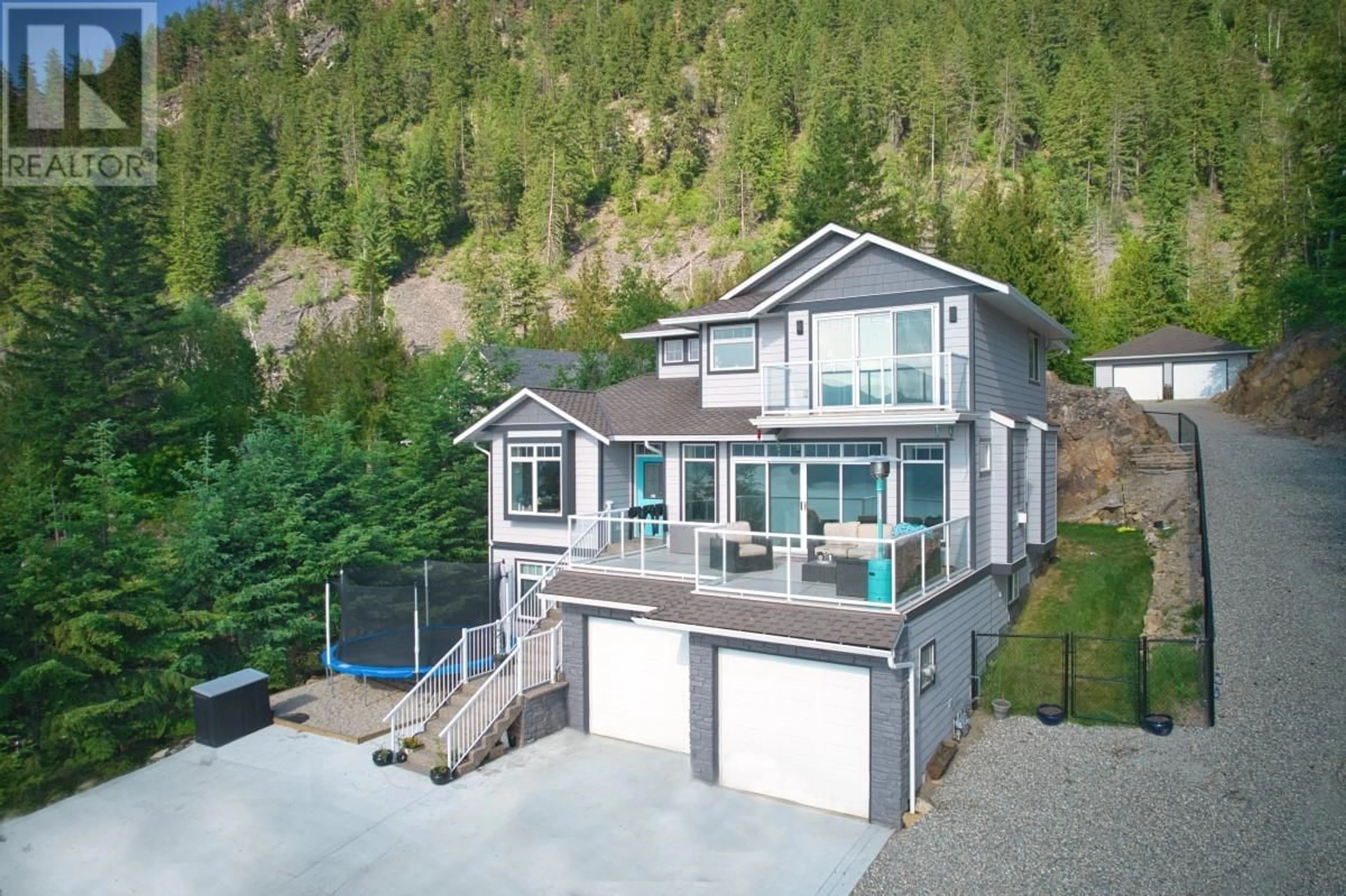 A pic from exterior of the house or condo for 3334 Roncastle Road, Blind Bay British Columbia V0E1H1