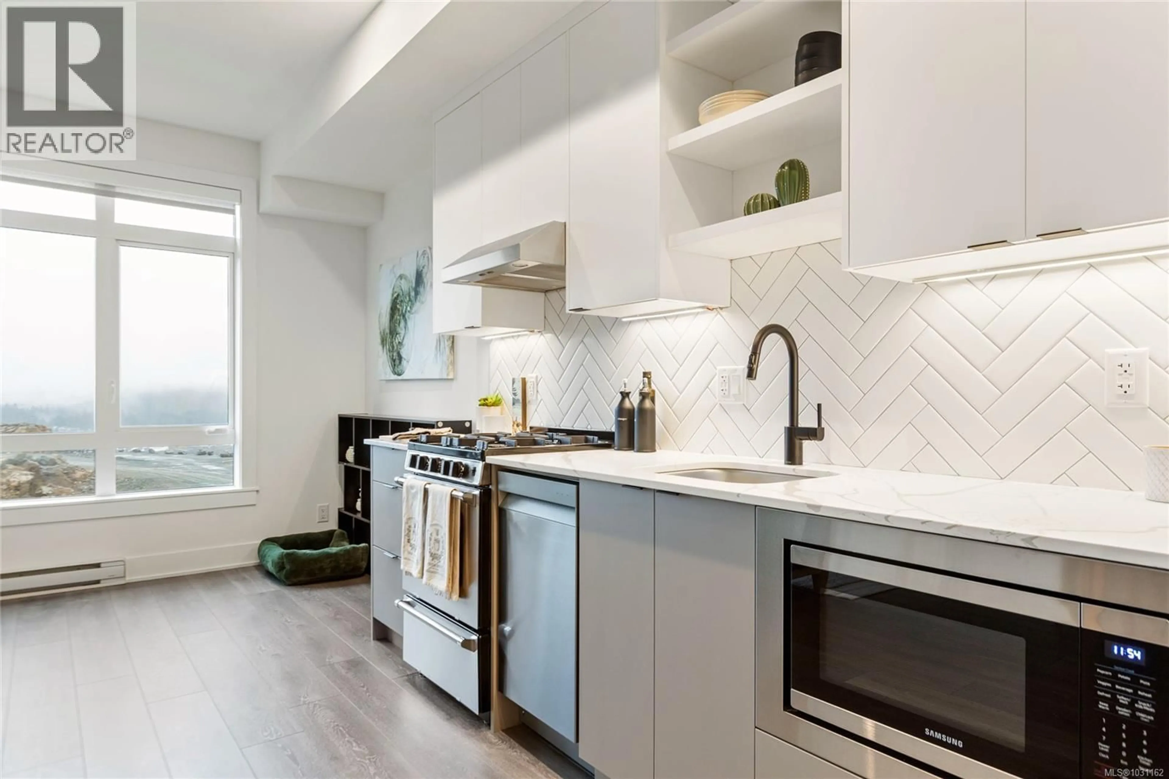 Open concept kitchen, ceramic/tile floor for 205 - 1114 SAMAR CRESCENT, Langford British Columbia V9B7C5