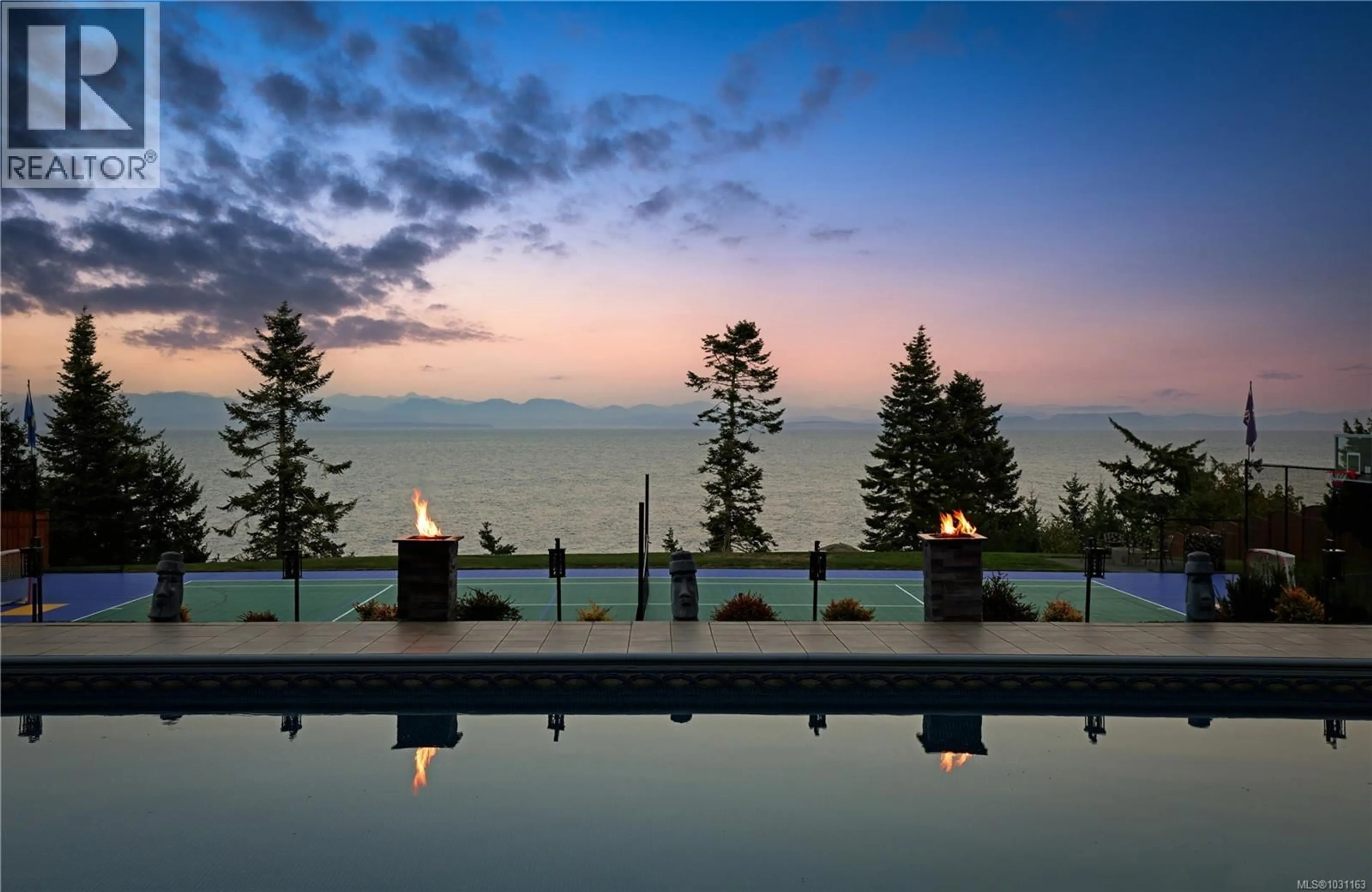 Pool for 6480 EAGLES DRIVE, Courtenay British Columbia V9J1V3