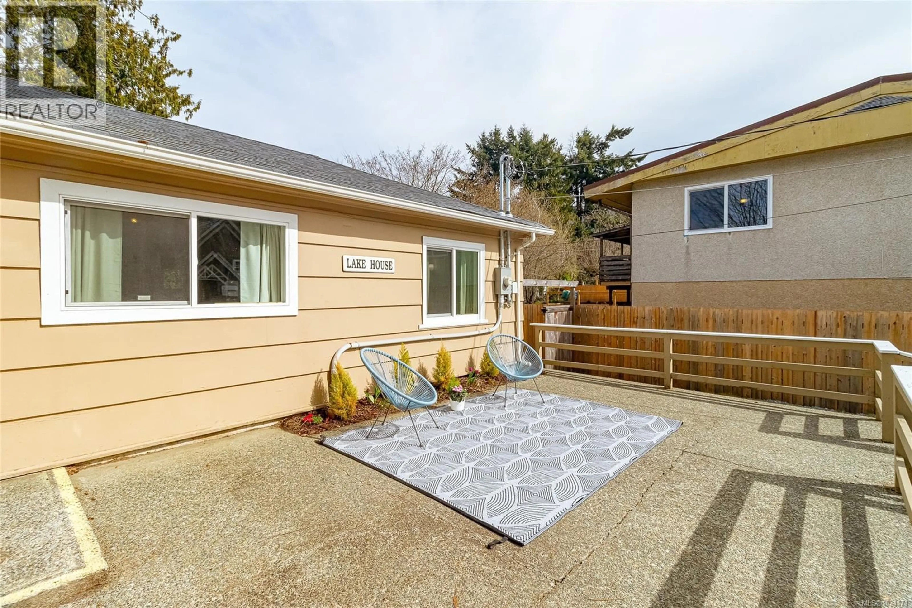 Patio, street for 73 COWICHAN AVENUE WEST, Lake Cowichan British Columbia V0R2G1