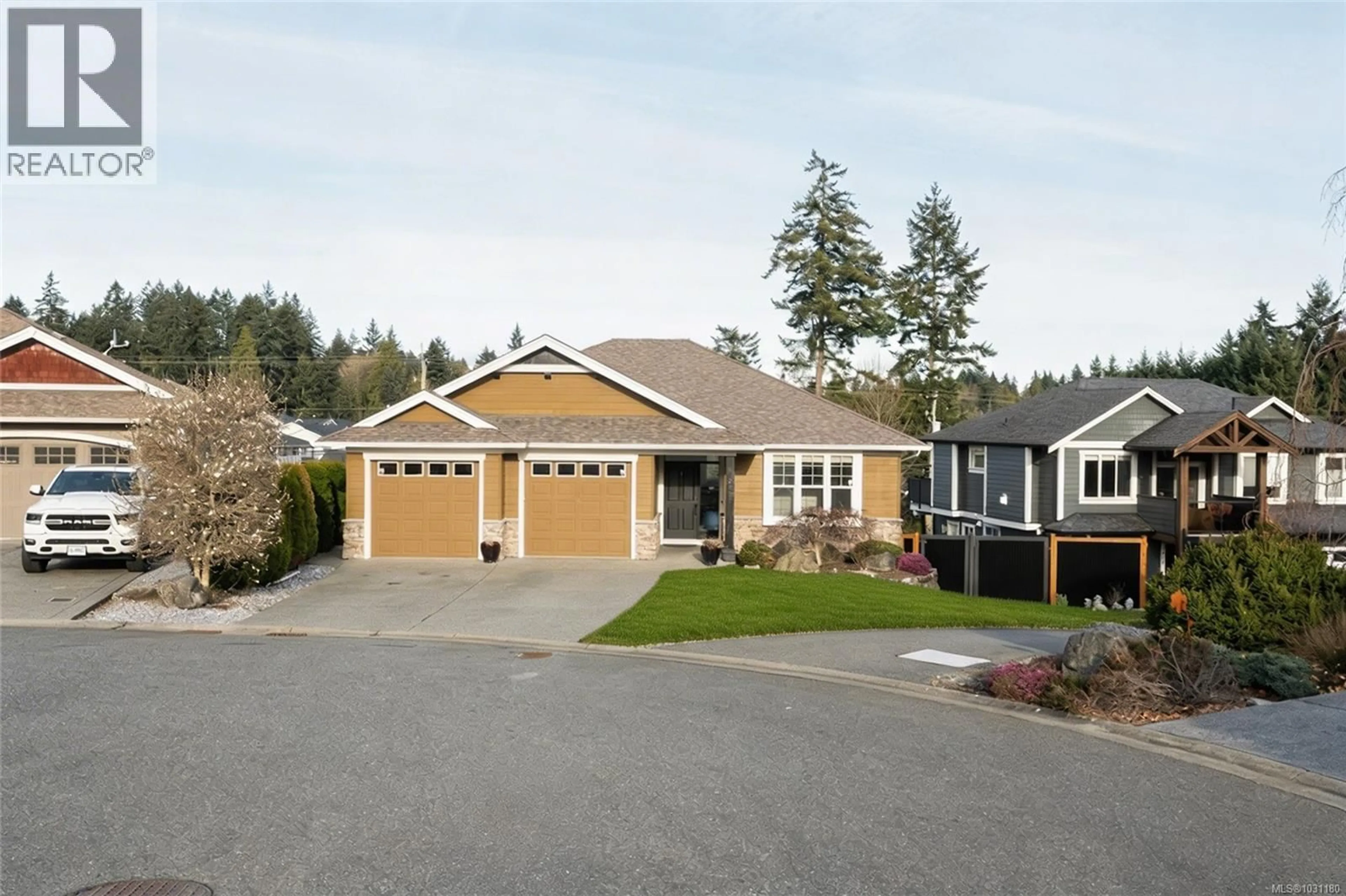 Home with vinyl exterior material, street for 3432 GALVESTON PLACE, Nanaimo British Columbia V9S4Z9