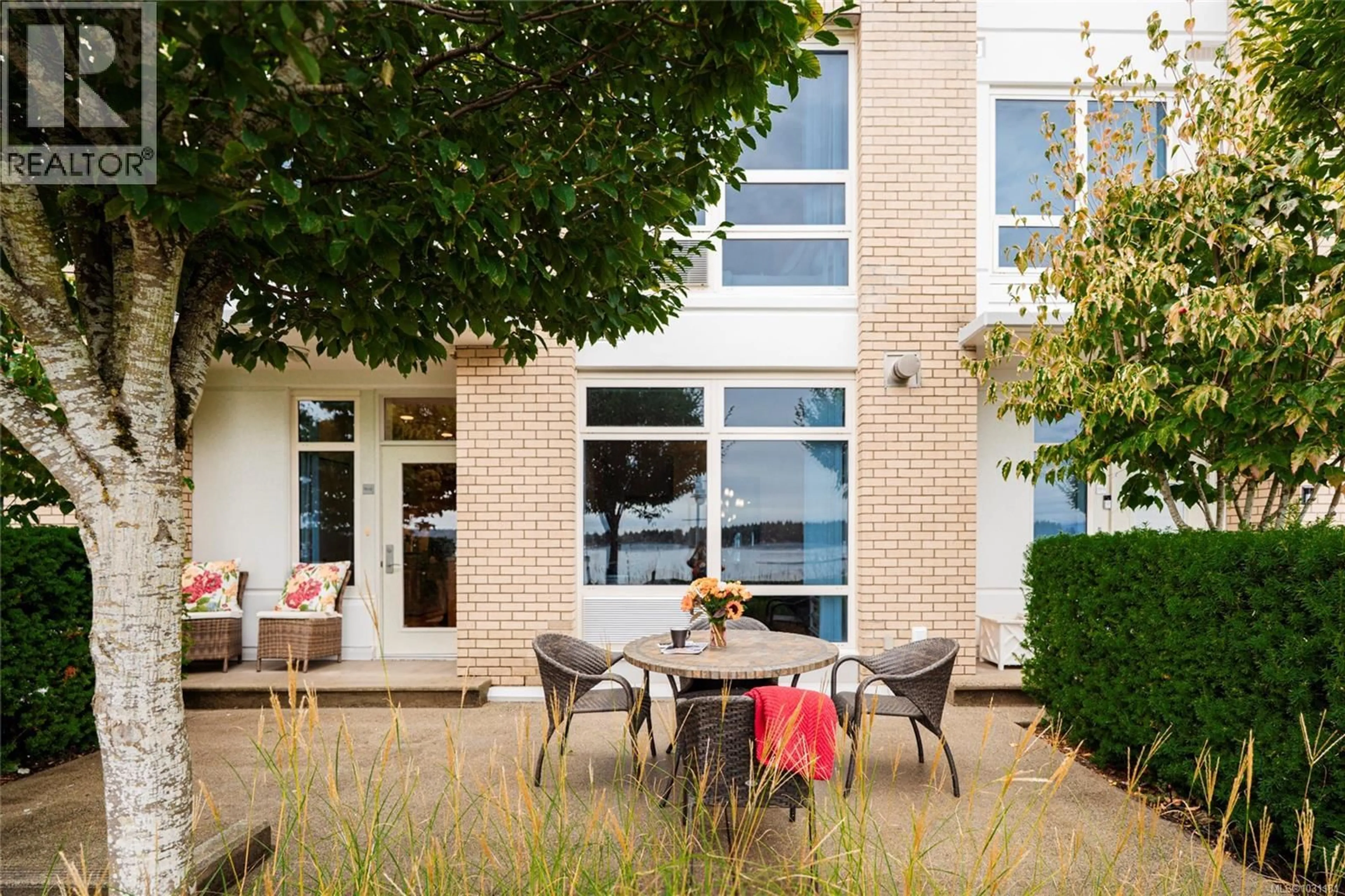 Patio, building for 12 - 38 FRONT STREET, Nanaimo British Columbia V9R0B8