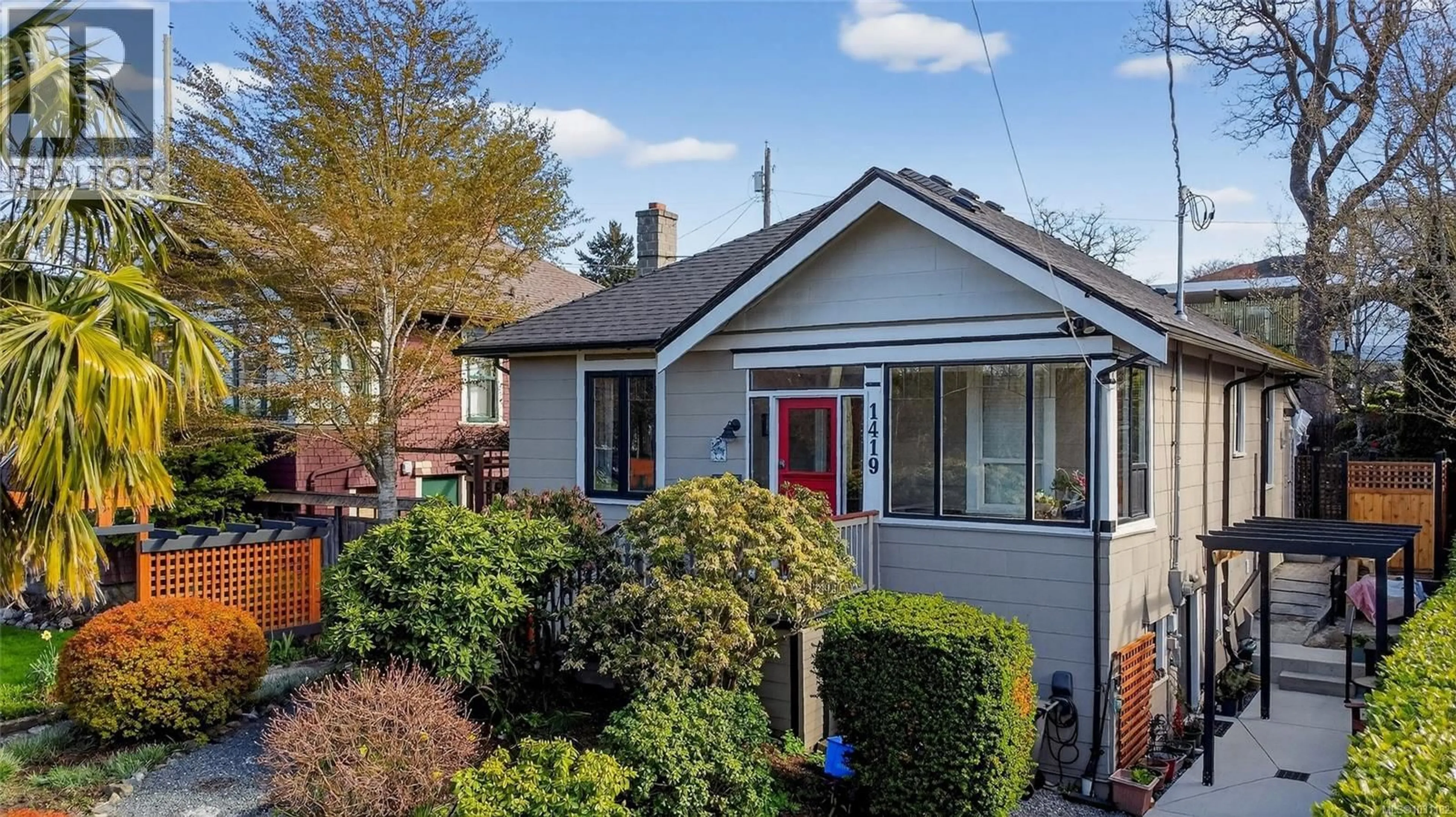 Home with brick exterior material, street for 1419 HAULTAIN STREET, Victoria British Columbia V8R2J6