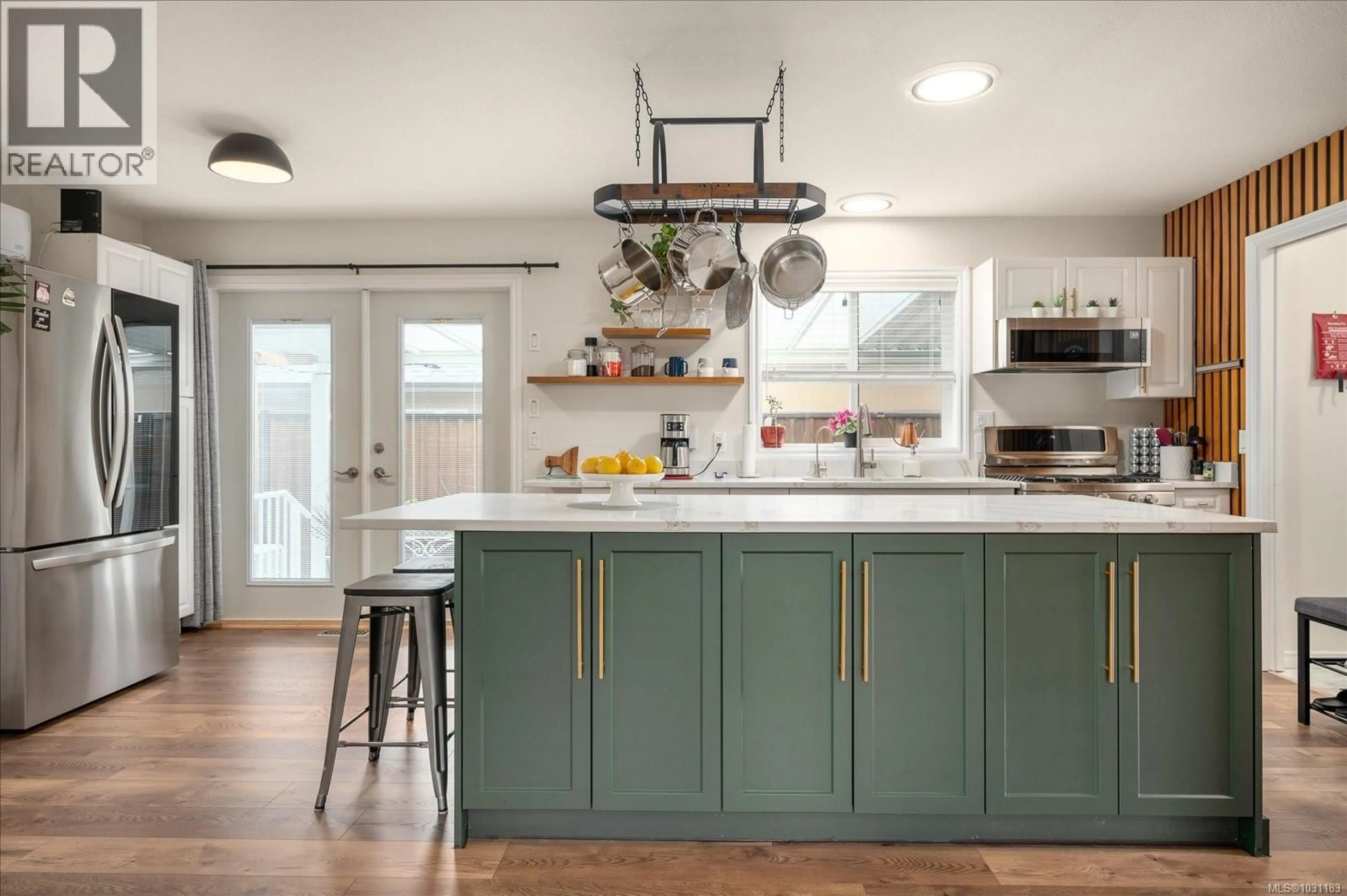 Open concept kitchen, ceramic/tile floor for 189 - 3856 HONEY LOCUST DRIVE, Nanaimo British Columbia V9T6B9