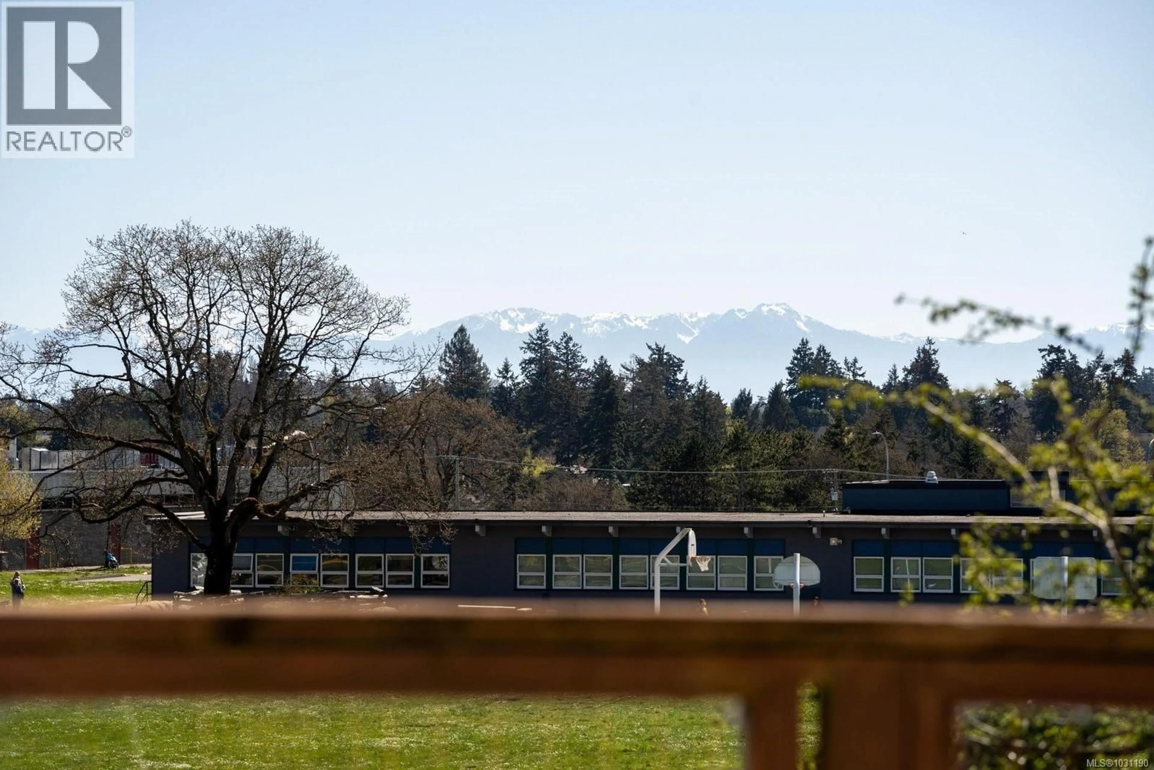 Unknown for 381 MONTCALM AVENUE, Saanich British Columbia V8Z6R3