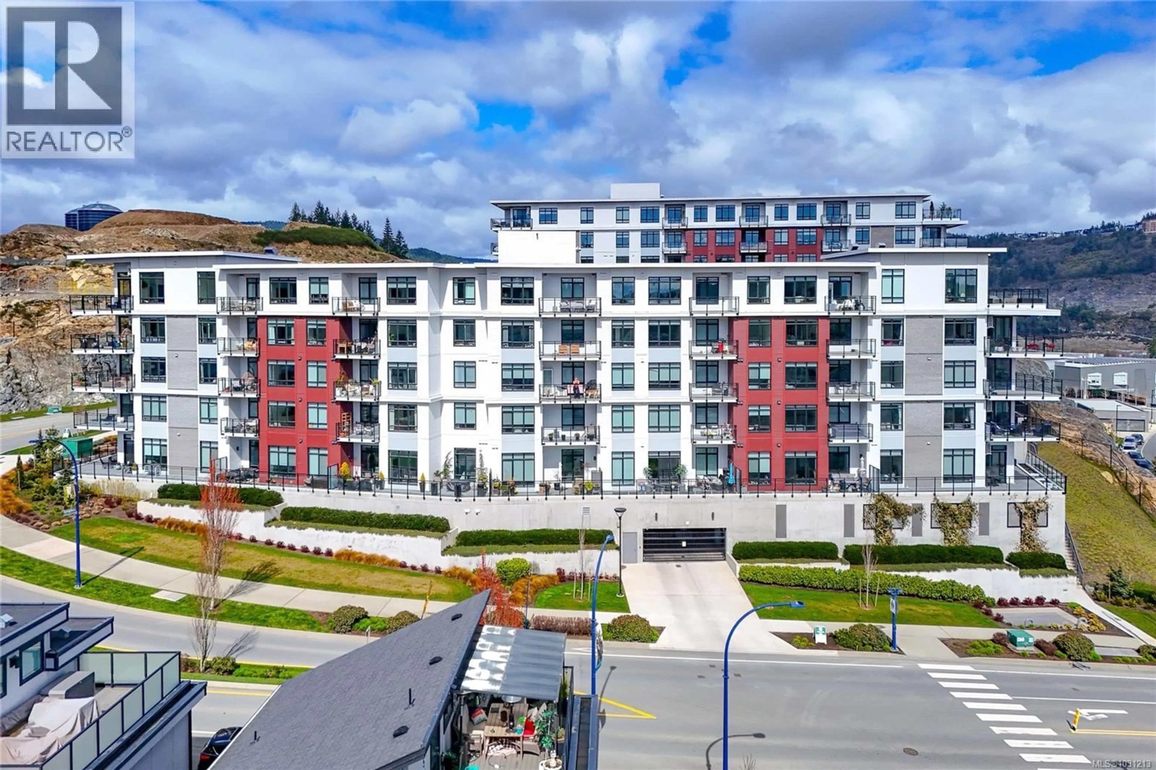 A pic from outside/outdoor area/front of a property/back of a property/a pic from drone, unknown for 510 - 1110 SAMAR CRESCENT, Langford British Columbia V9B7B2