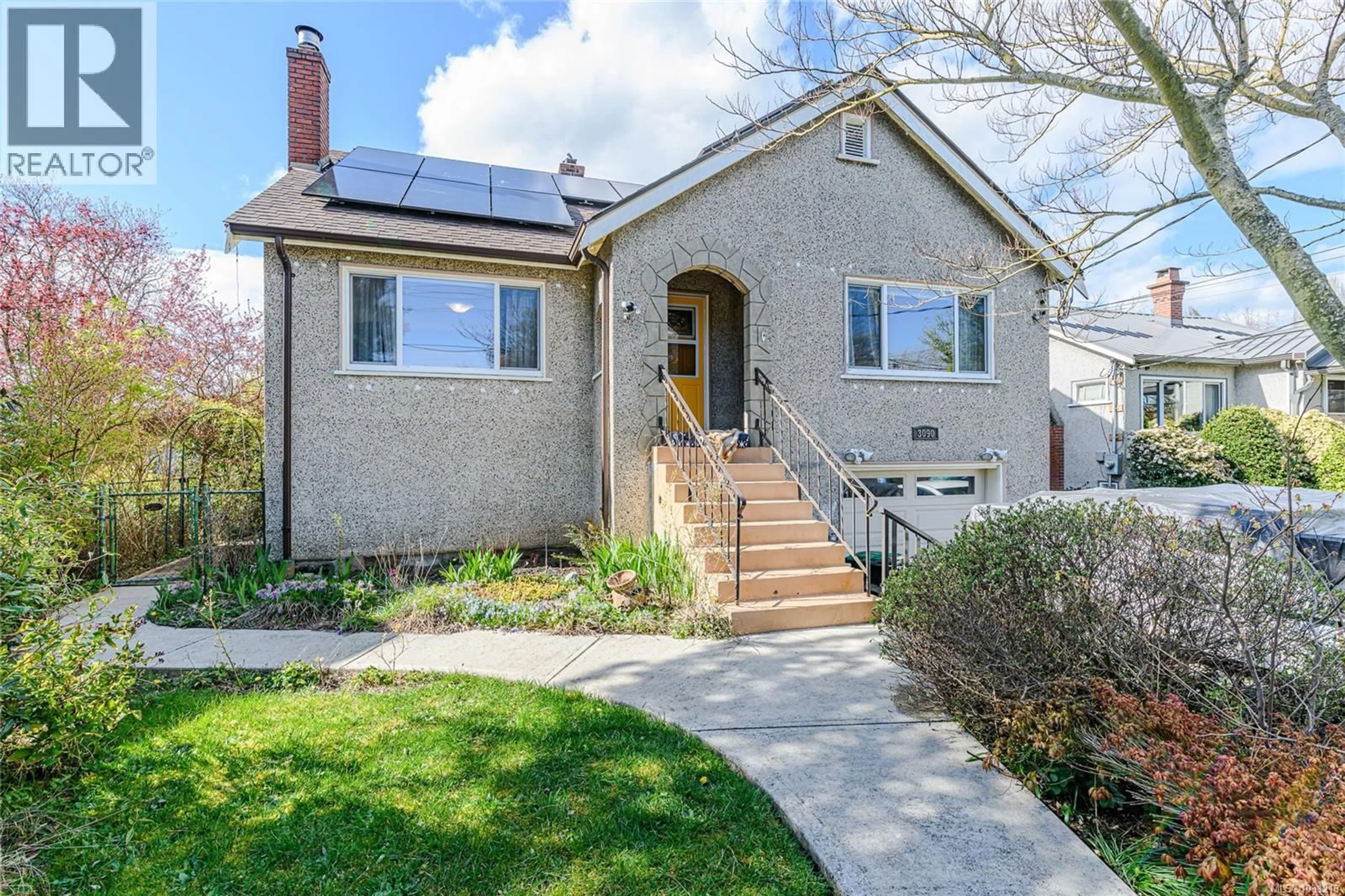 Home with brick exterior material, street for 3090 BALFOUR AVENUE, Victoria British Columbia V9A1R8