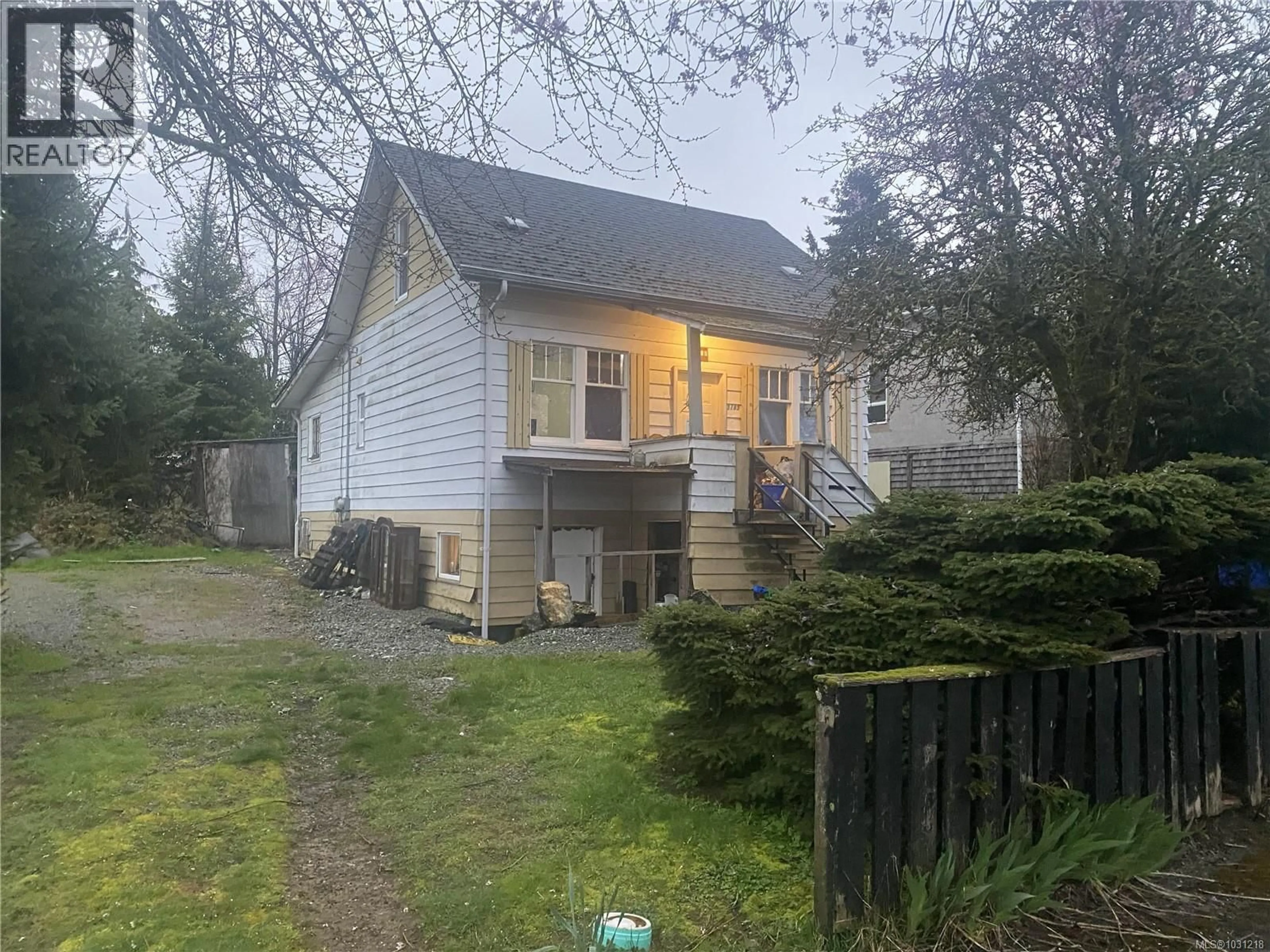 A pic from outside/outdoor area/front of a property/back of a property/a pic from drone, street for 3785 8TH AVENUE, Port Alberni British Columbia V9Y4R8