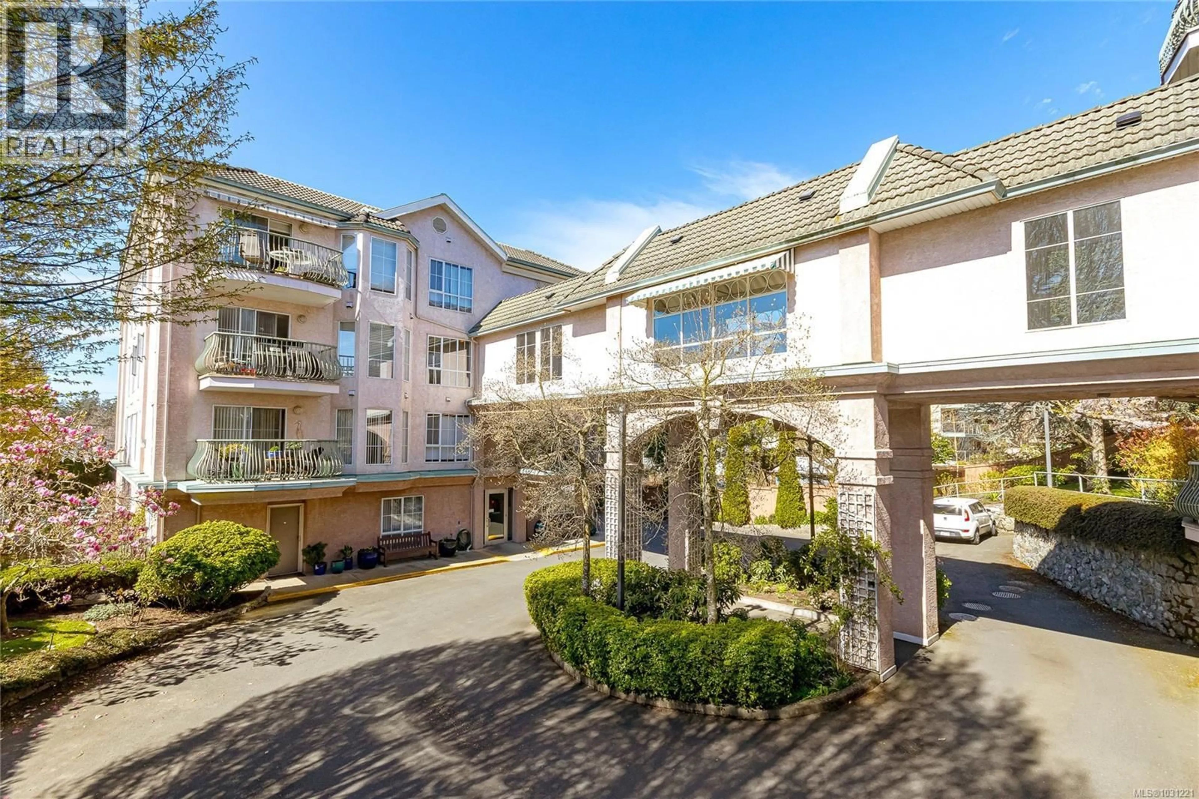 Unknown for 101 - 3133 TILLICUM ROAD, Saanich British Columbia V9A2B4