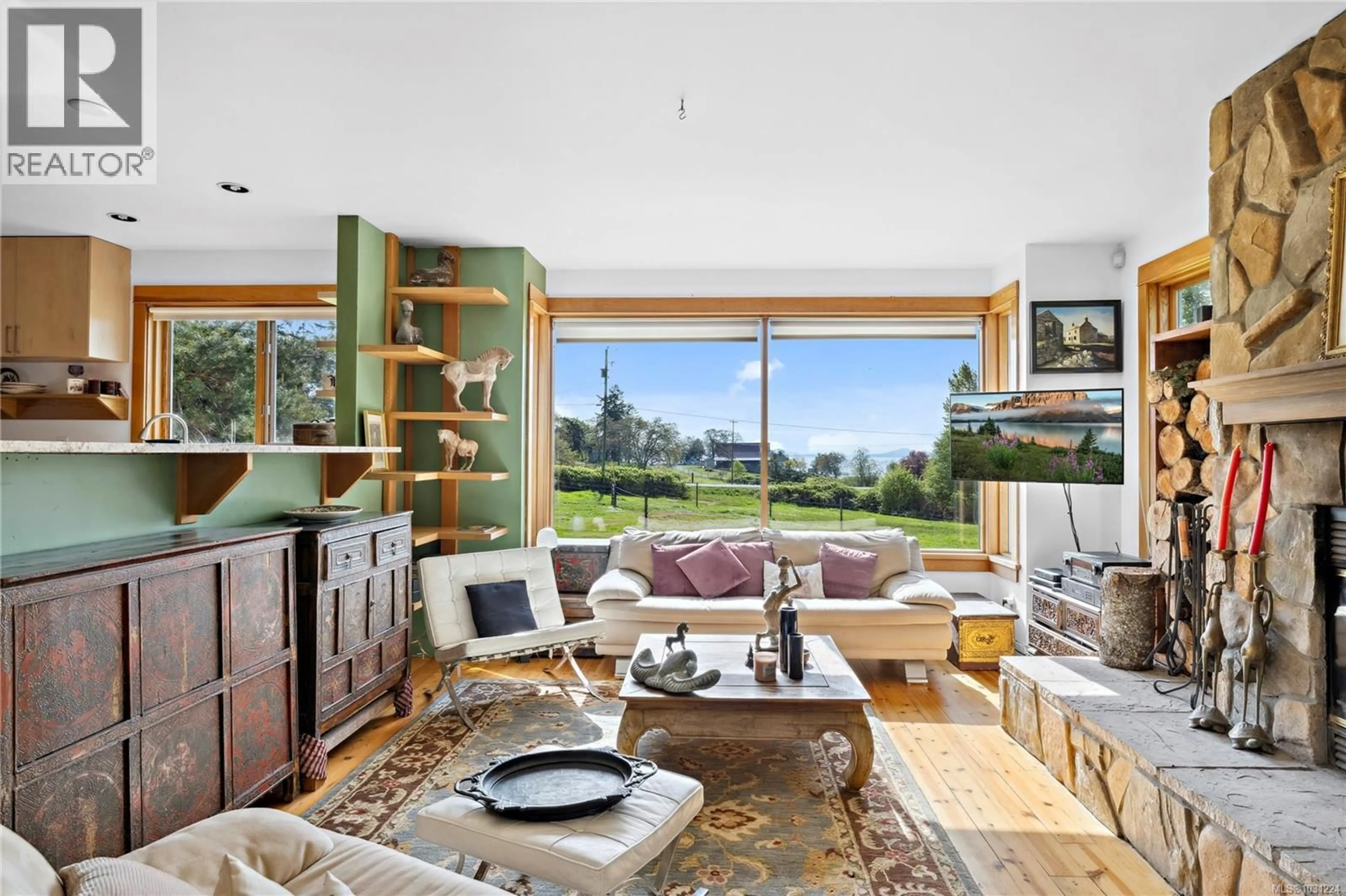 Living room with furniture, unknown for 2035 PACE ROAD, Nanaimo British Columbia V9X1N8