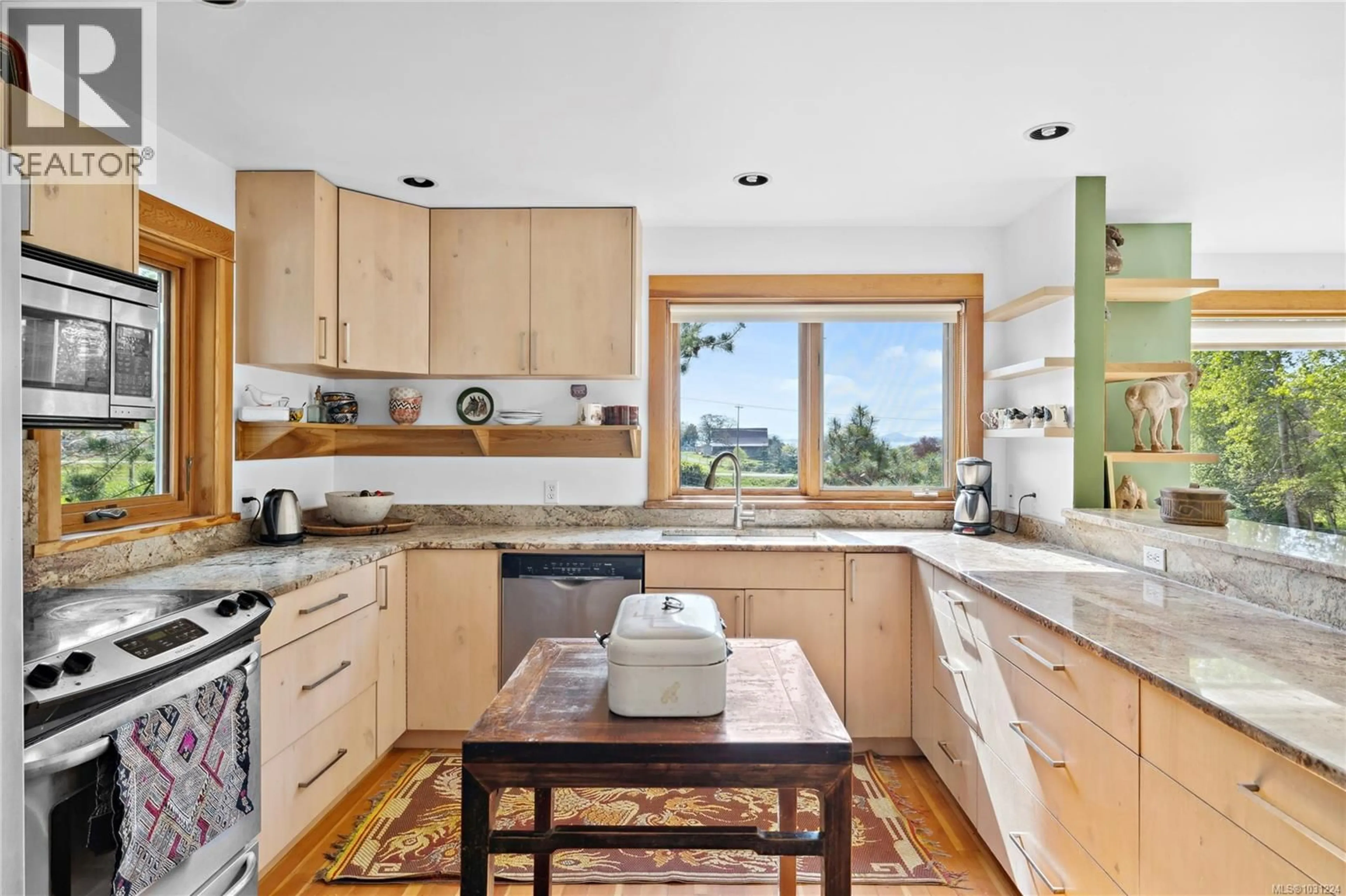 Contemporary kitchen, unknown for 2035 PACE ROAD, Nanaimo British Columbia V9X1N8