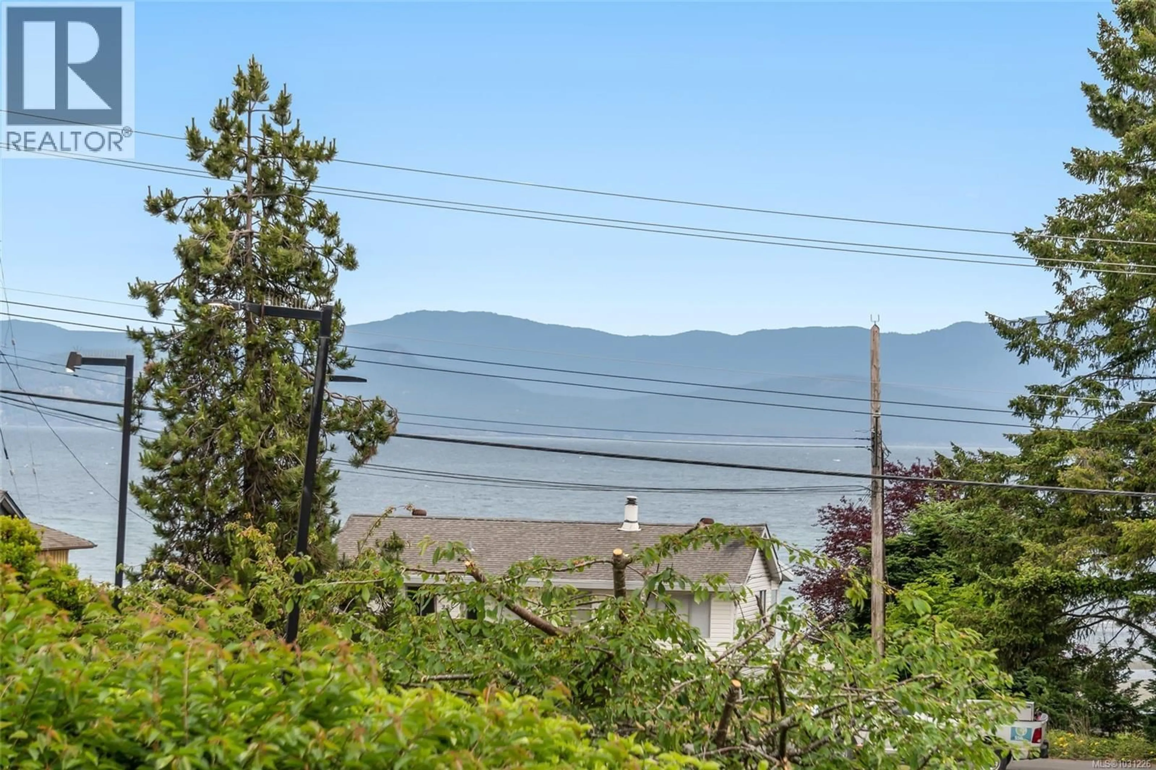 Patio, water/lake/river/ocean view for 201 - 309 MORISON AVENUE, Parksville British Columbia V9P1M6