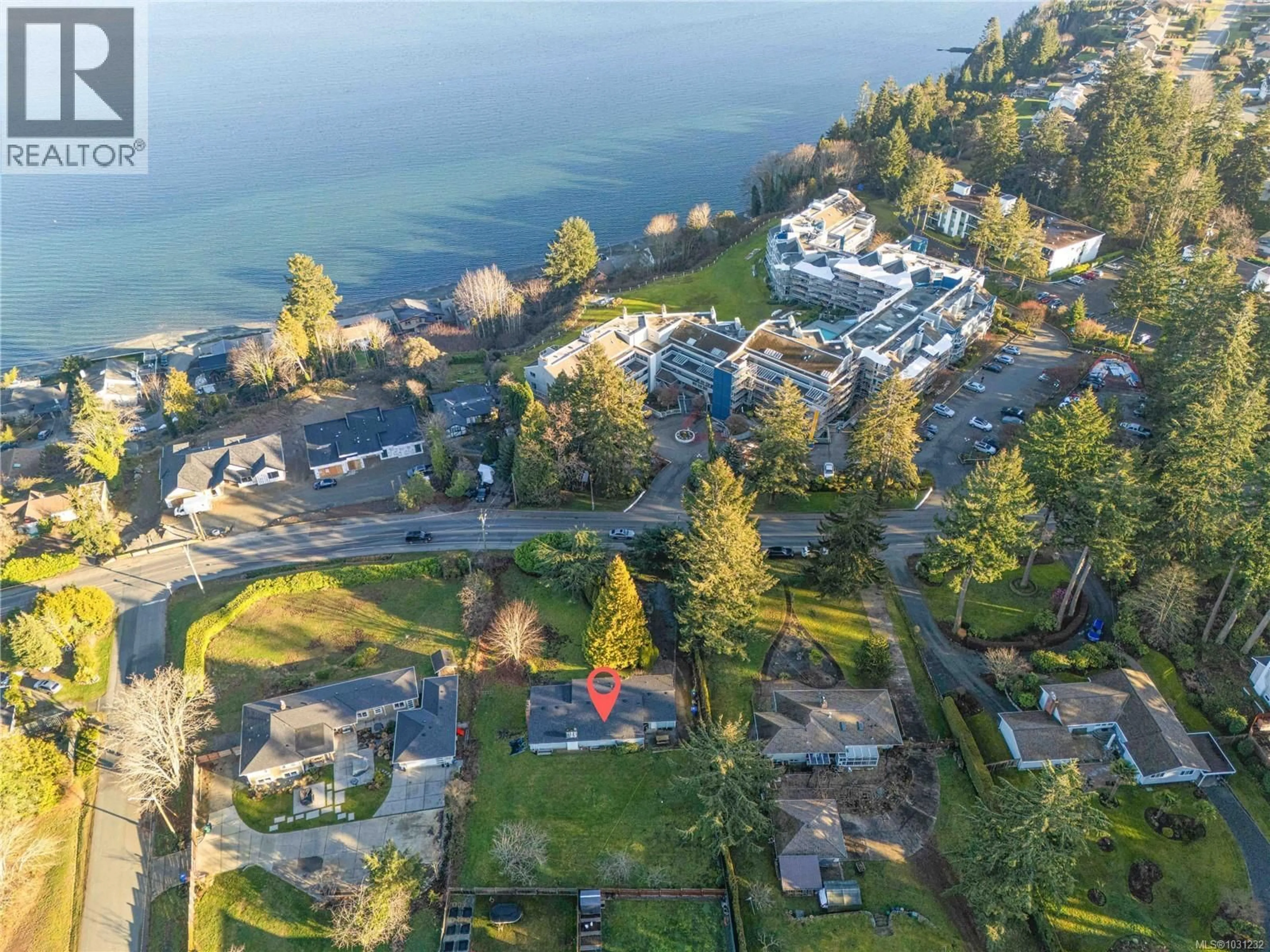 A pic from outside/outdoor area/front of a property/back of a property/a pic from drone, water/lake/river/ocean view for 2555 DEPARTURE BAY ROAD, Nanaimo British Columbia V9S3W2