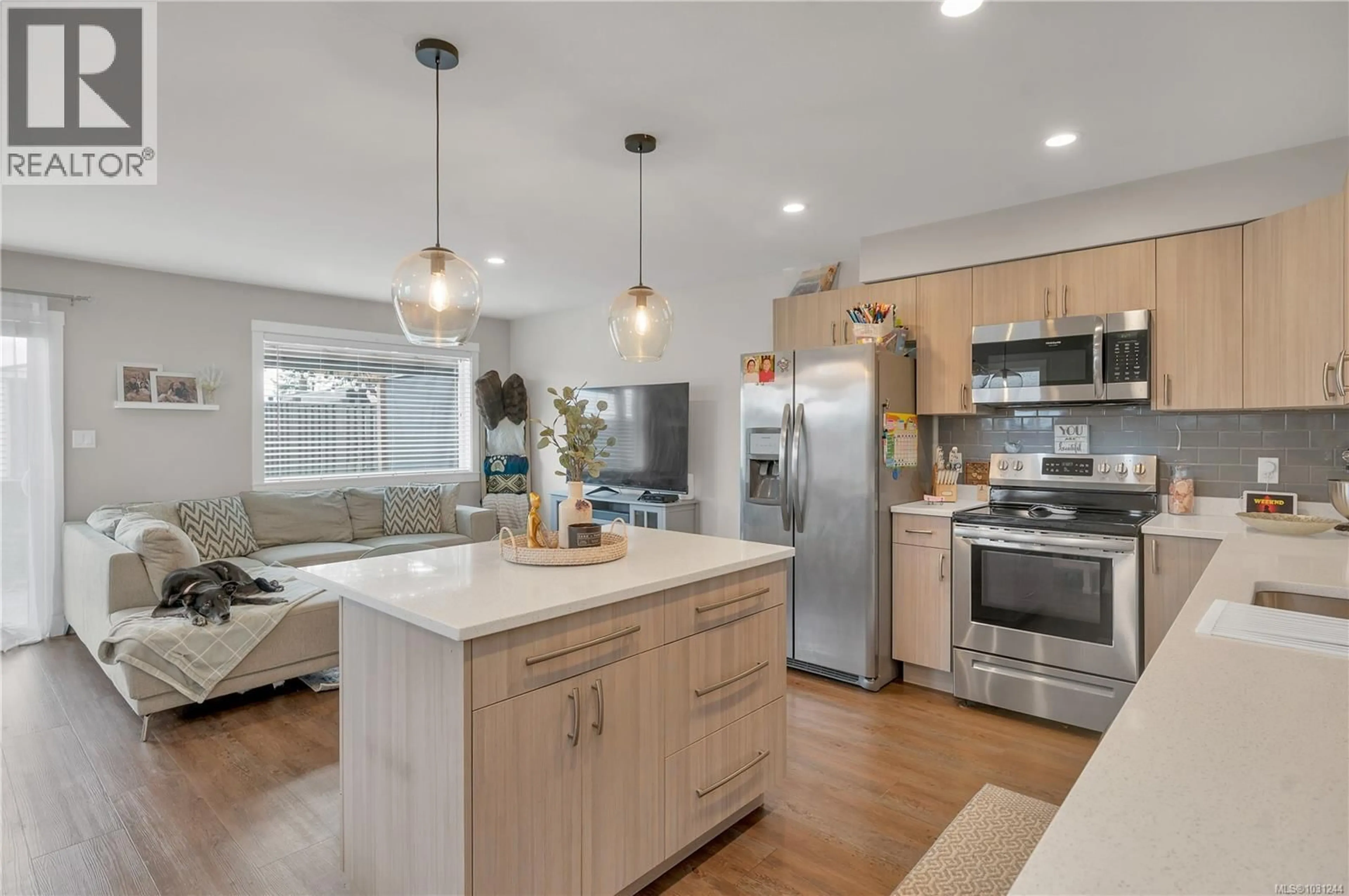 Open concept kitchen, unknown for A - 535 PETERSEN ROAD, Campbell River British Columbia V9W3H6
