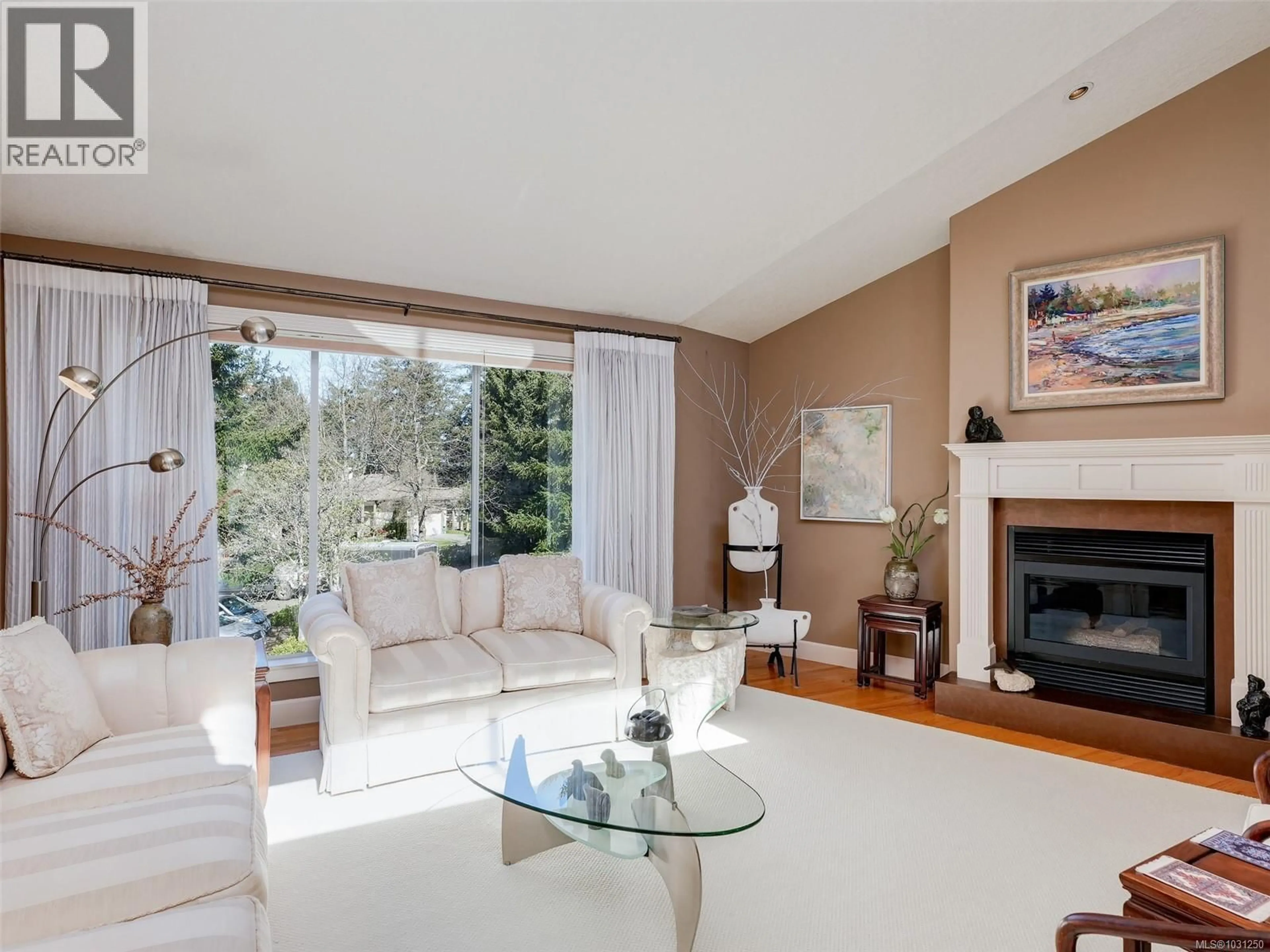 Living room with furniture, unknown for 4329 STONEYWOOD LANE, Saanich British Columbia V8X5C7