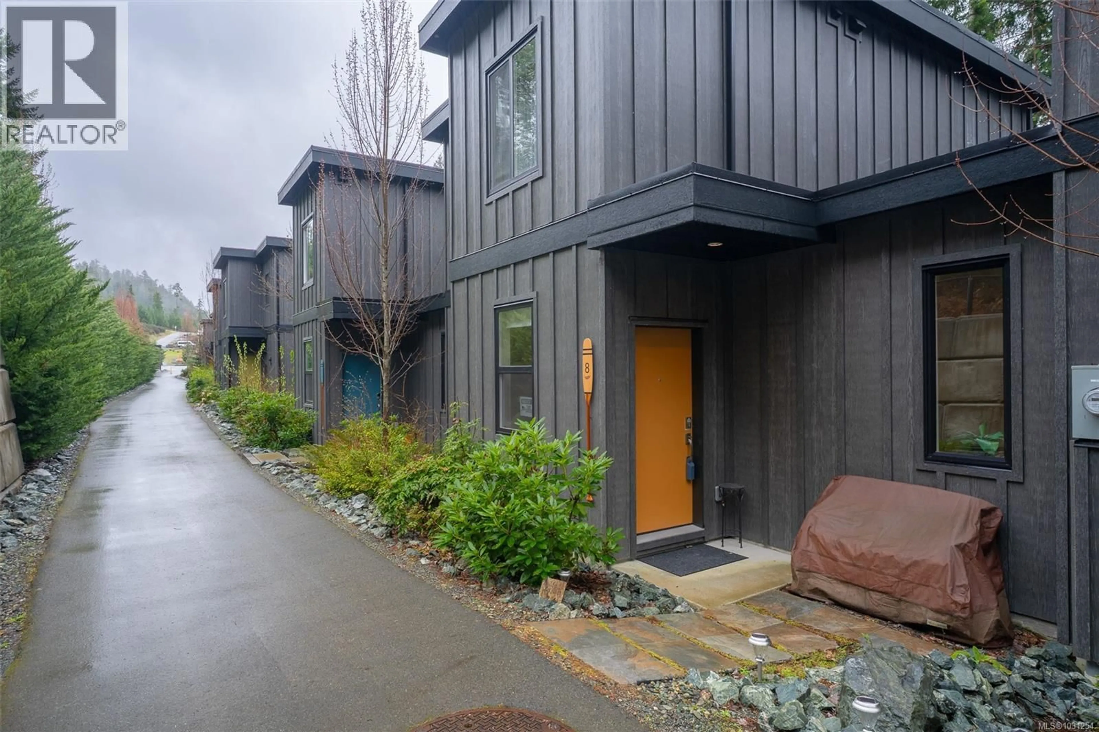 Unknown for 8 - 7470 COTTAGE WAY, Lake Cowichan British Columbia V0R2G1