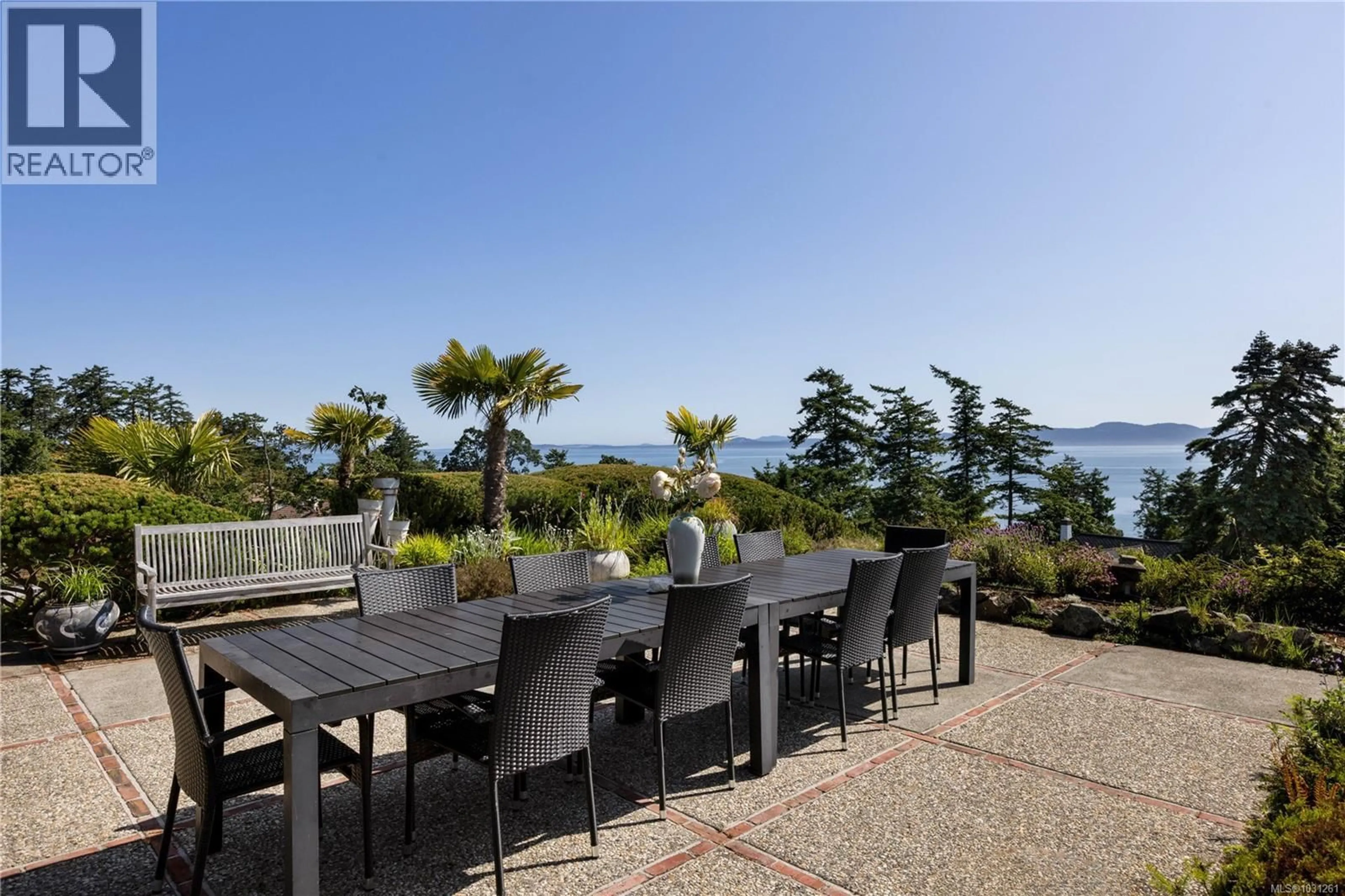 Patio, water/lake/river/ocean view for 1996 FERNDALE ROAD, Saanich British Columbia V8N2Y6