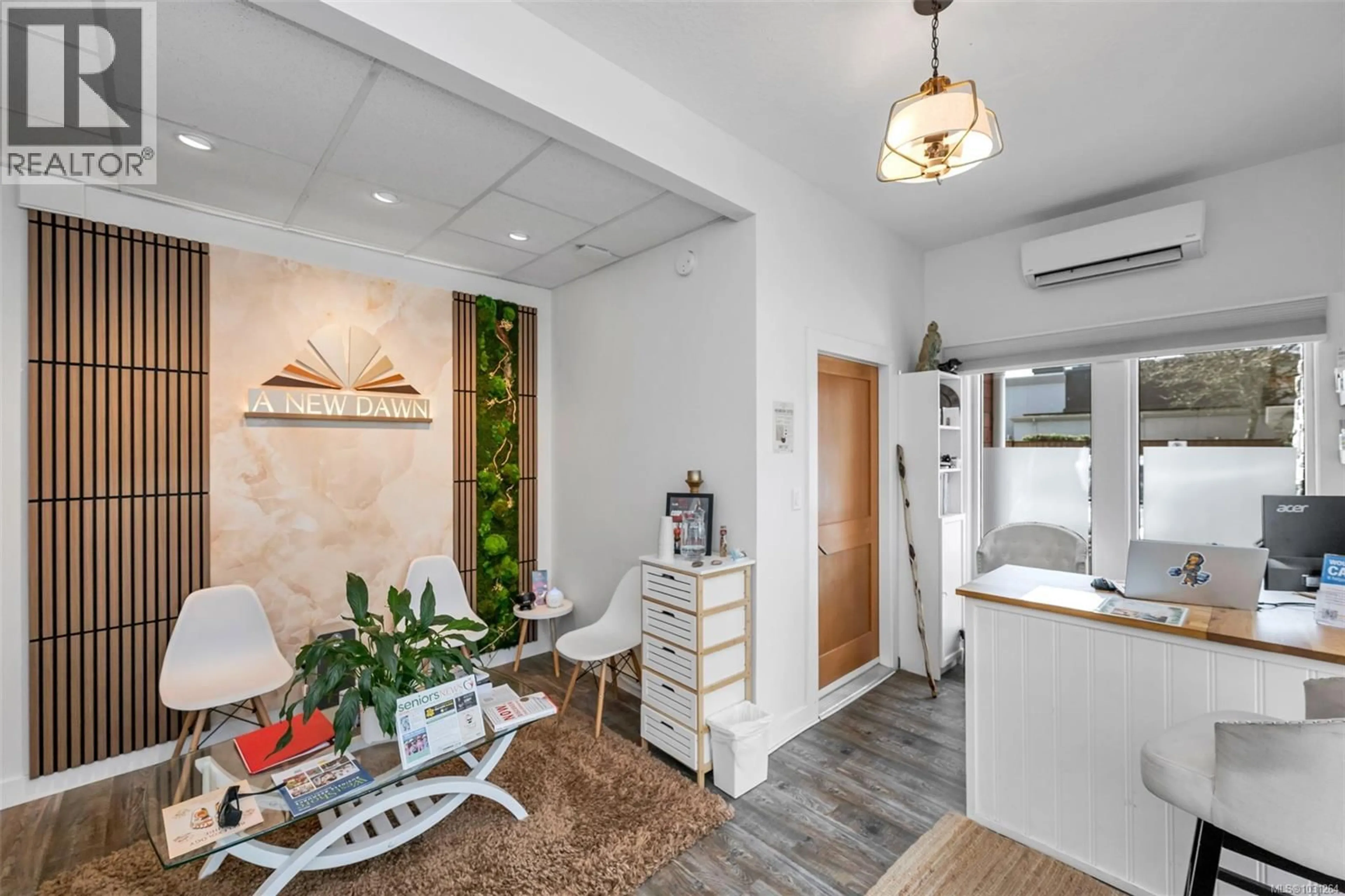 Indoor entryway for 111 - 689 HOFFMAN AVENUE, Langford British Columbia V9B4X1